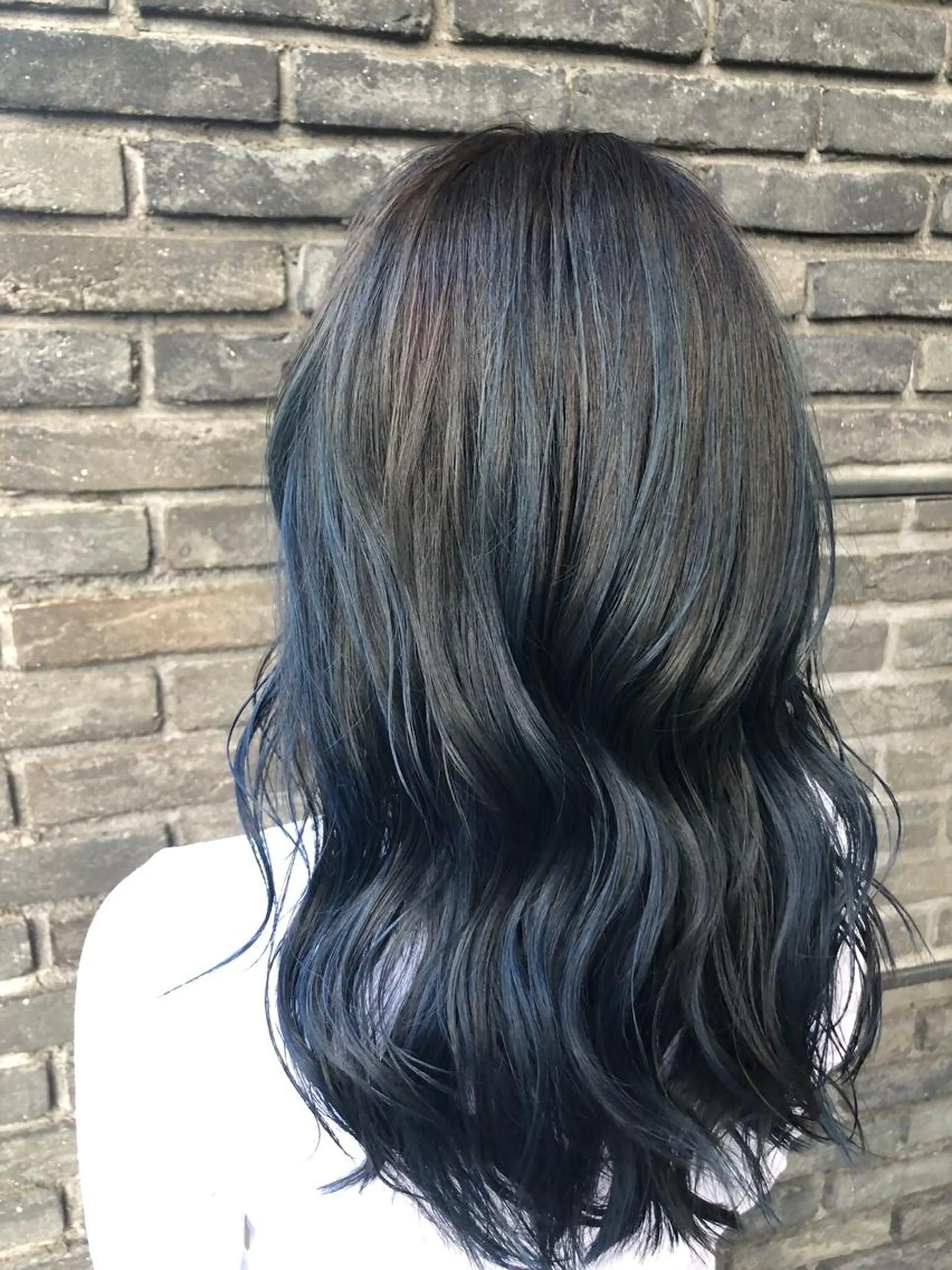 ロング カラー ブルーカラー 佐伯 凌太郎のヘアスタイル