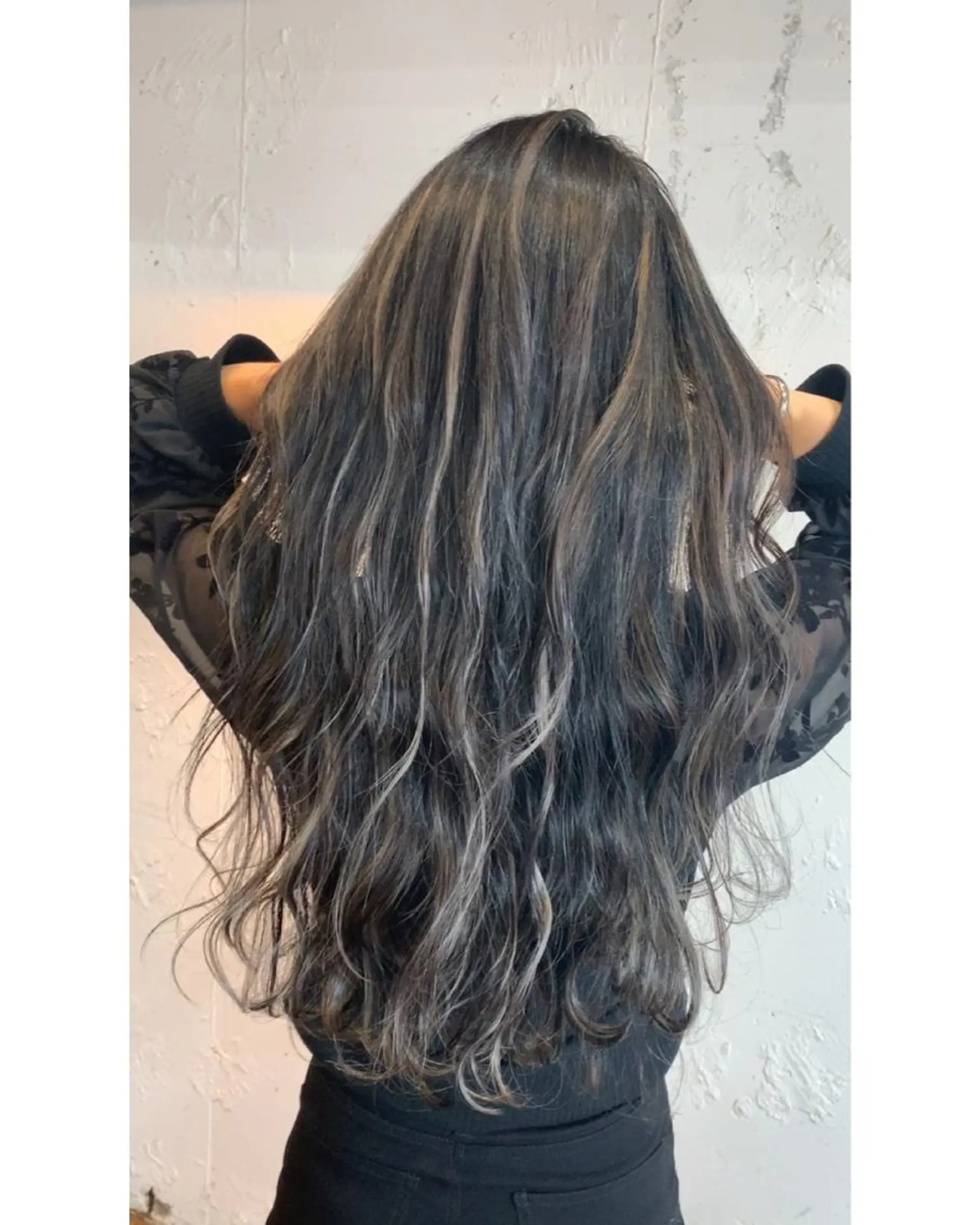 カラー バレイヤージュ ハイライトカラー Beyond（kitaro）所属・石井辰功也 フリーランス美容師のヘアスタイル