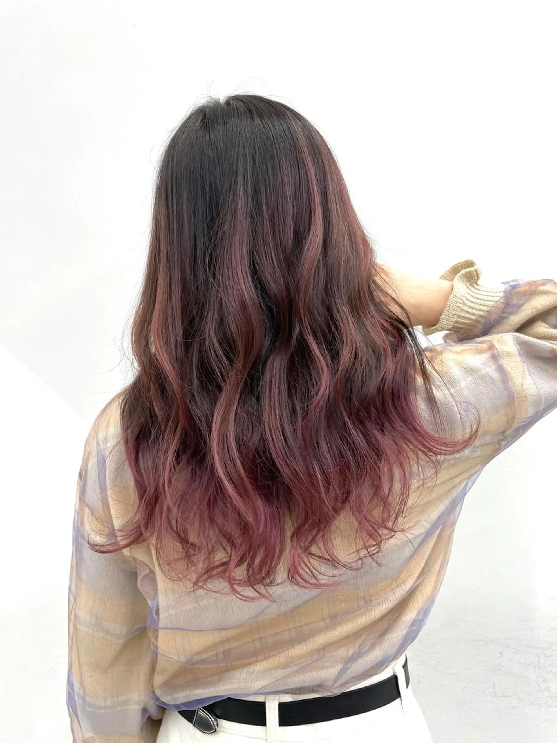 セミロング カラー バレイヤージュ レイヤーカット 🦄インナーカラー 🦄貫井彩花のヘアスタイル