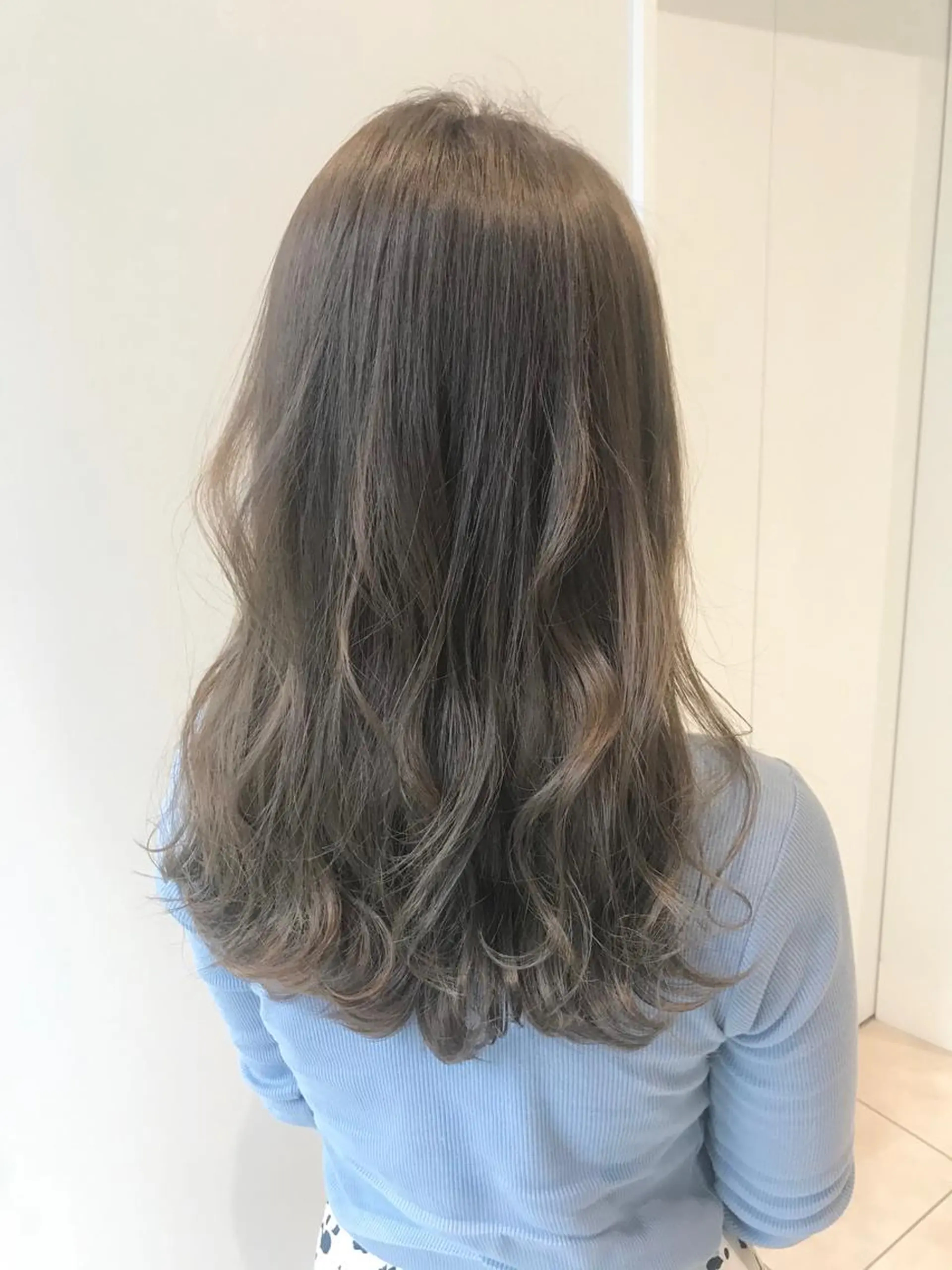 セミロング カラー バレイヤージュ ブリーチ ケアブリーチ ダブルカラー グラデーションカラー 美髪/カラー 美容院🌈渡辺隼也のヘアスタイル