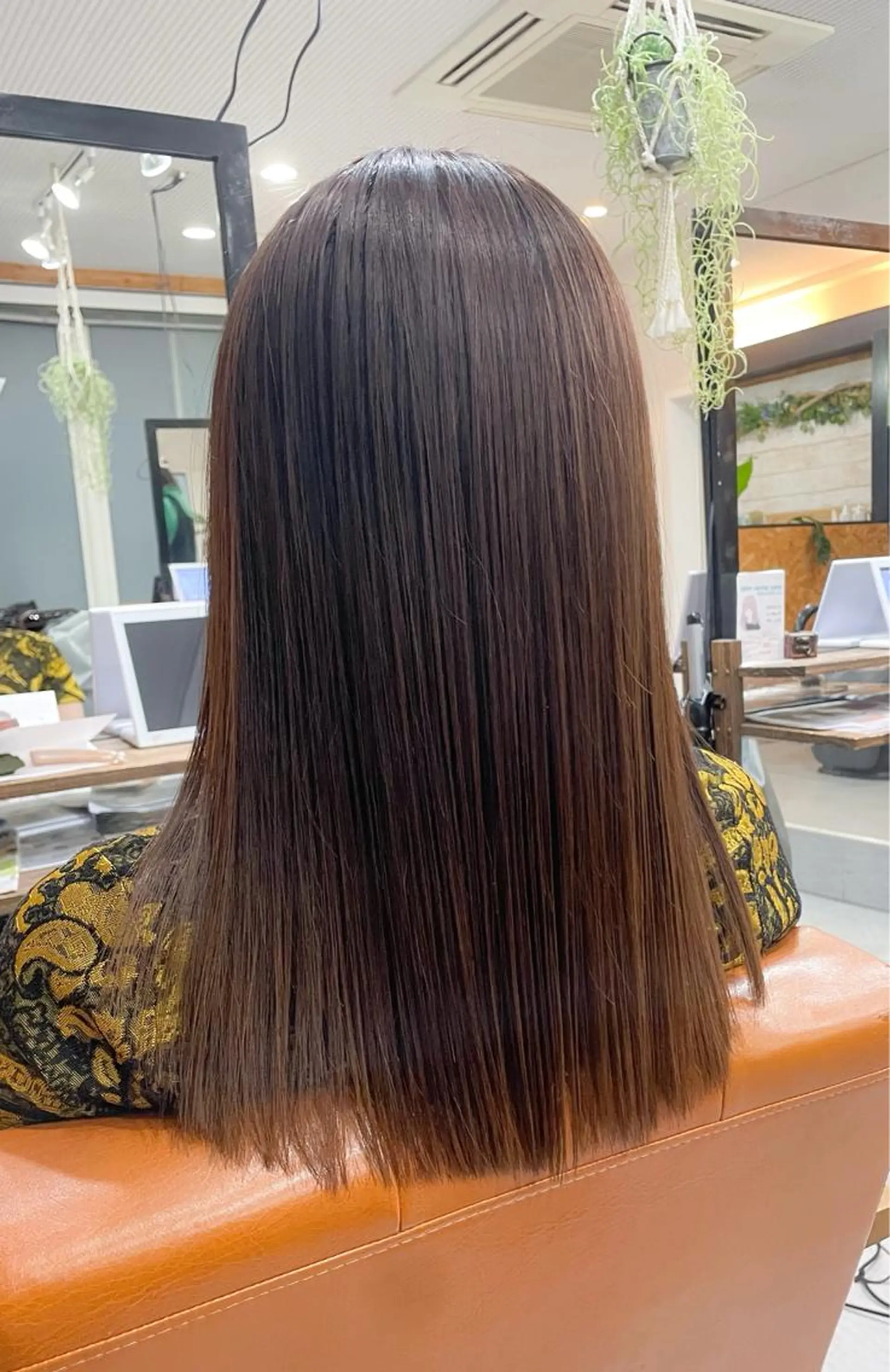 セミロング かんばら りょーいのヘアスタイル