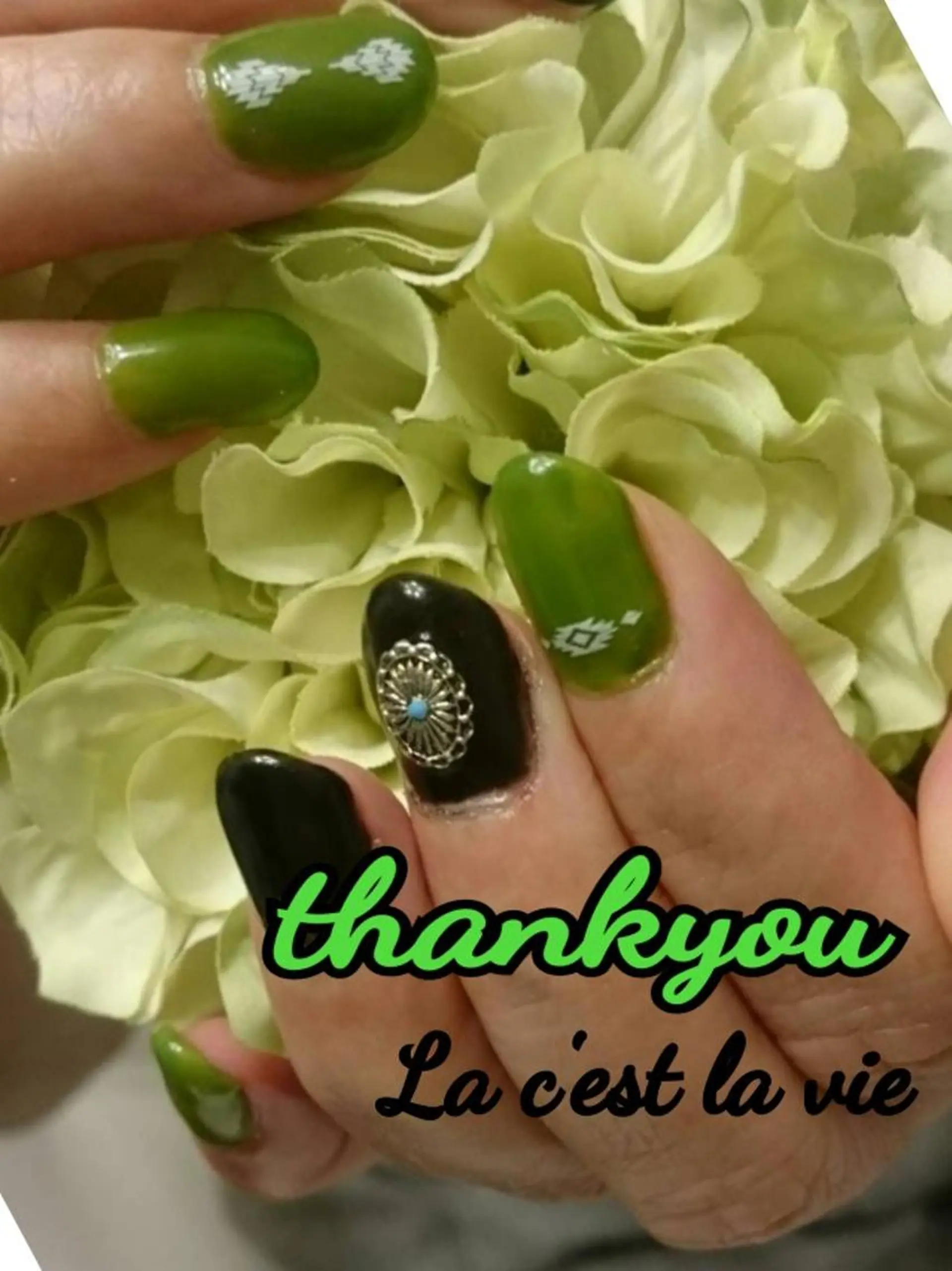 ネイル ジェルネイル nailsalon ラセラヴィのネイルデザイン