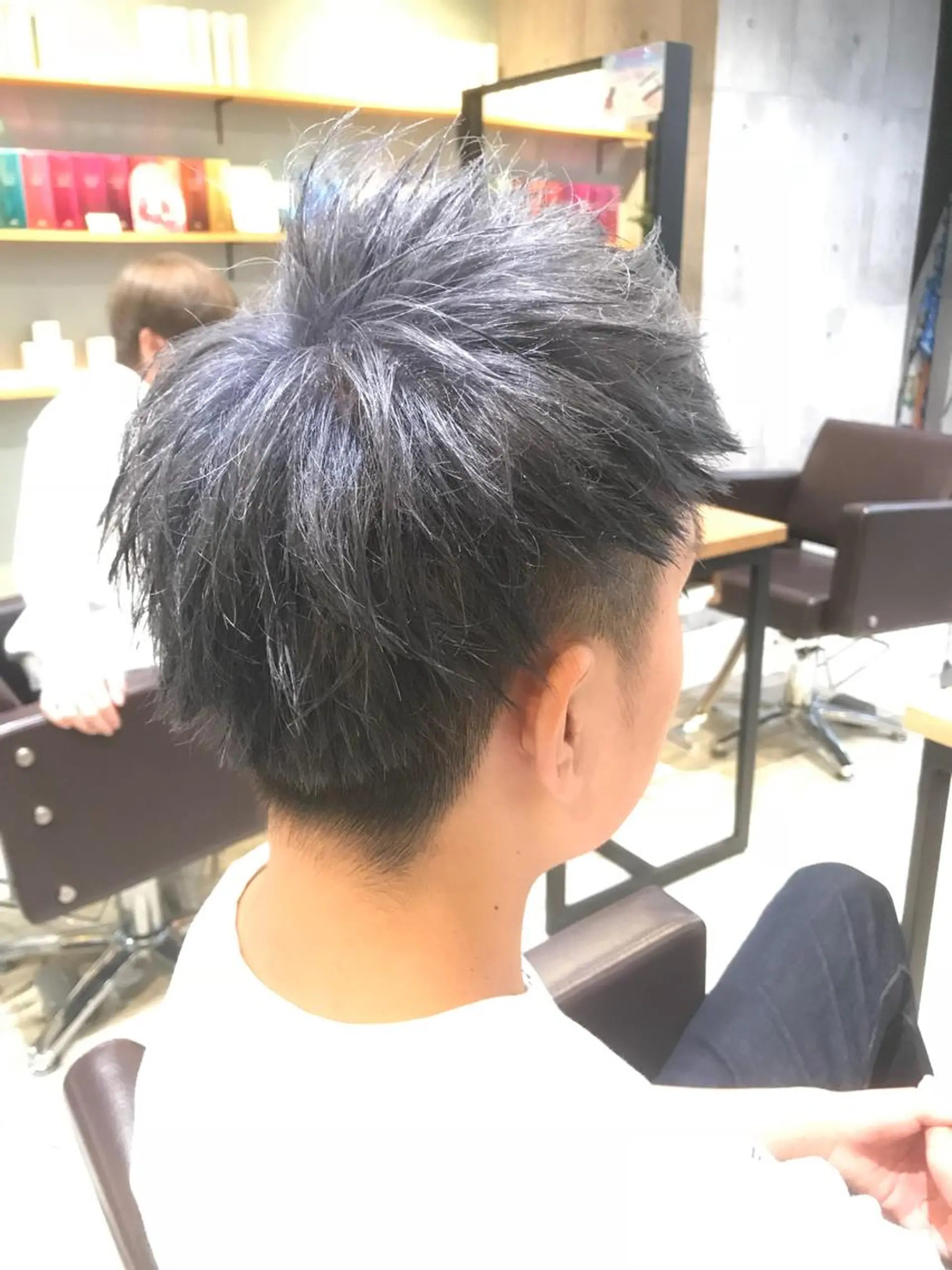 ショート カラー パーマ ヘアアレンジ メンズ キッズ ネイル マツエク・マツパ ヘアカラー MODEK's西宮店 マネージャー神道有基のヘアスタイル