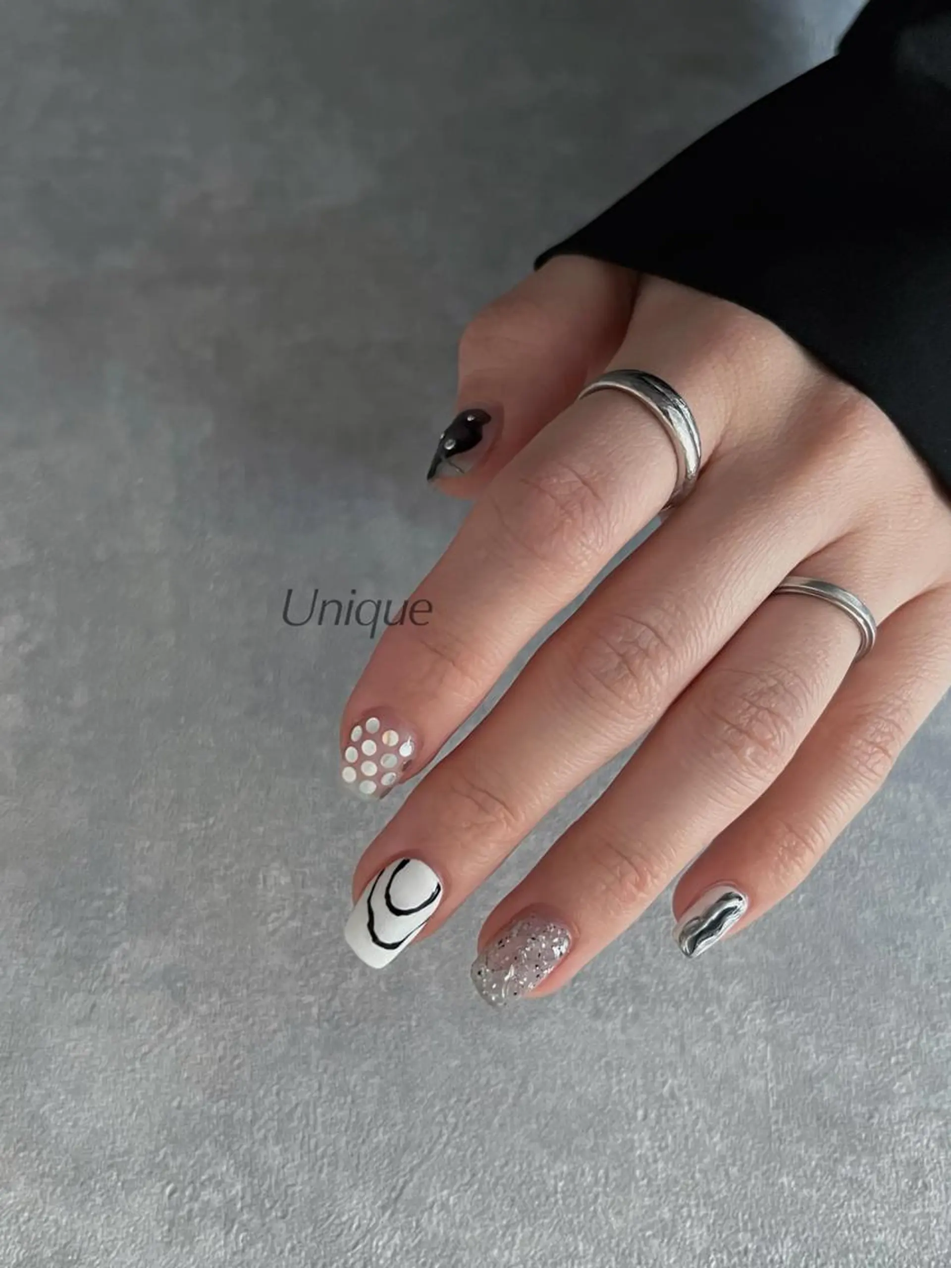 ネイル Unique 【ユニーク】のネイルデザイン