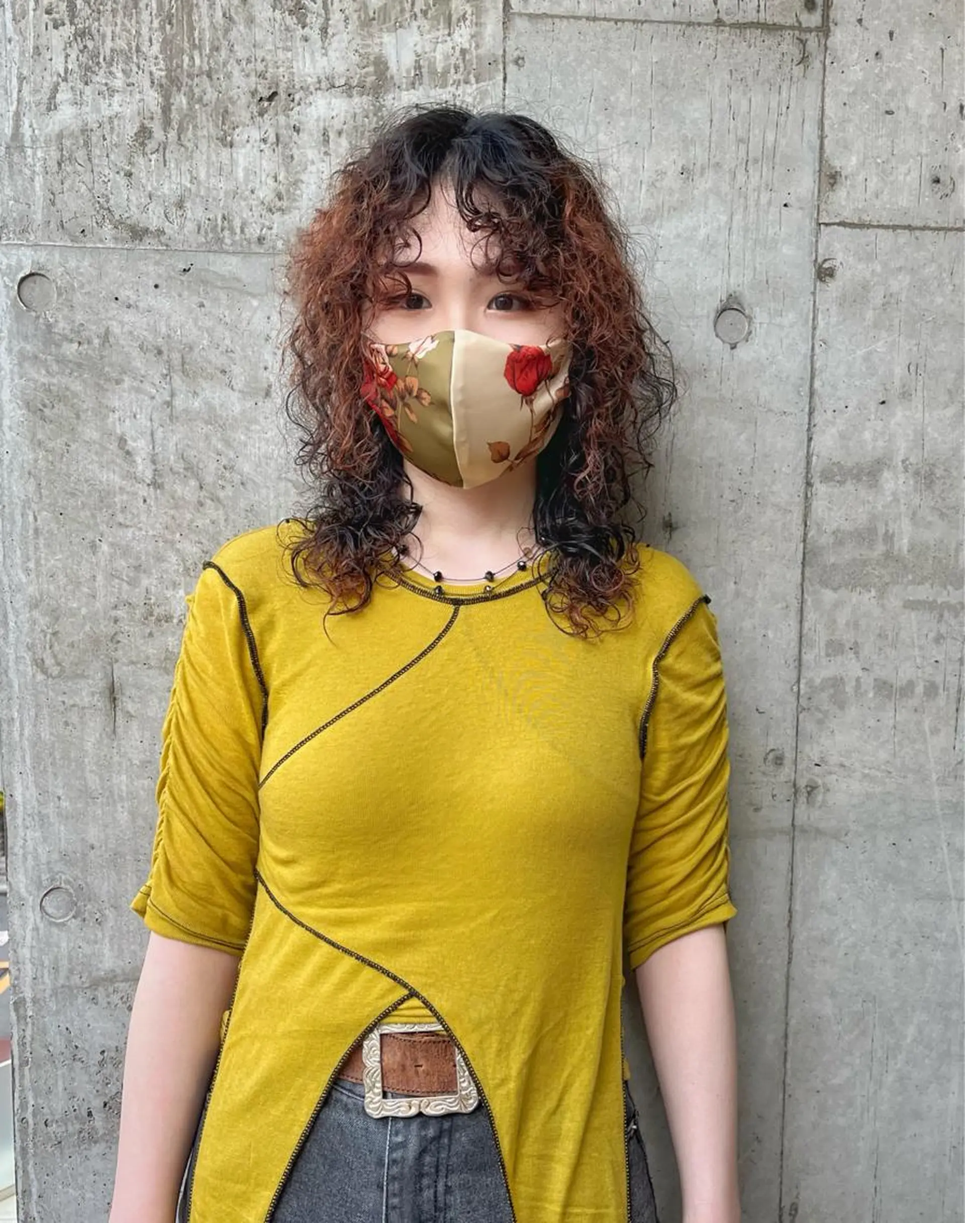 ミディアム ミディアムパーマ レイヤーカット カット パーマ ハイトーンNo.1✨ パーマ✨イマイタツヤのヘアスタイル