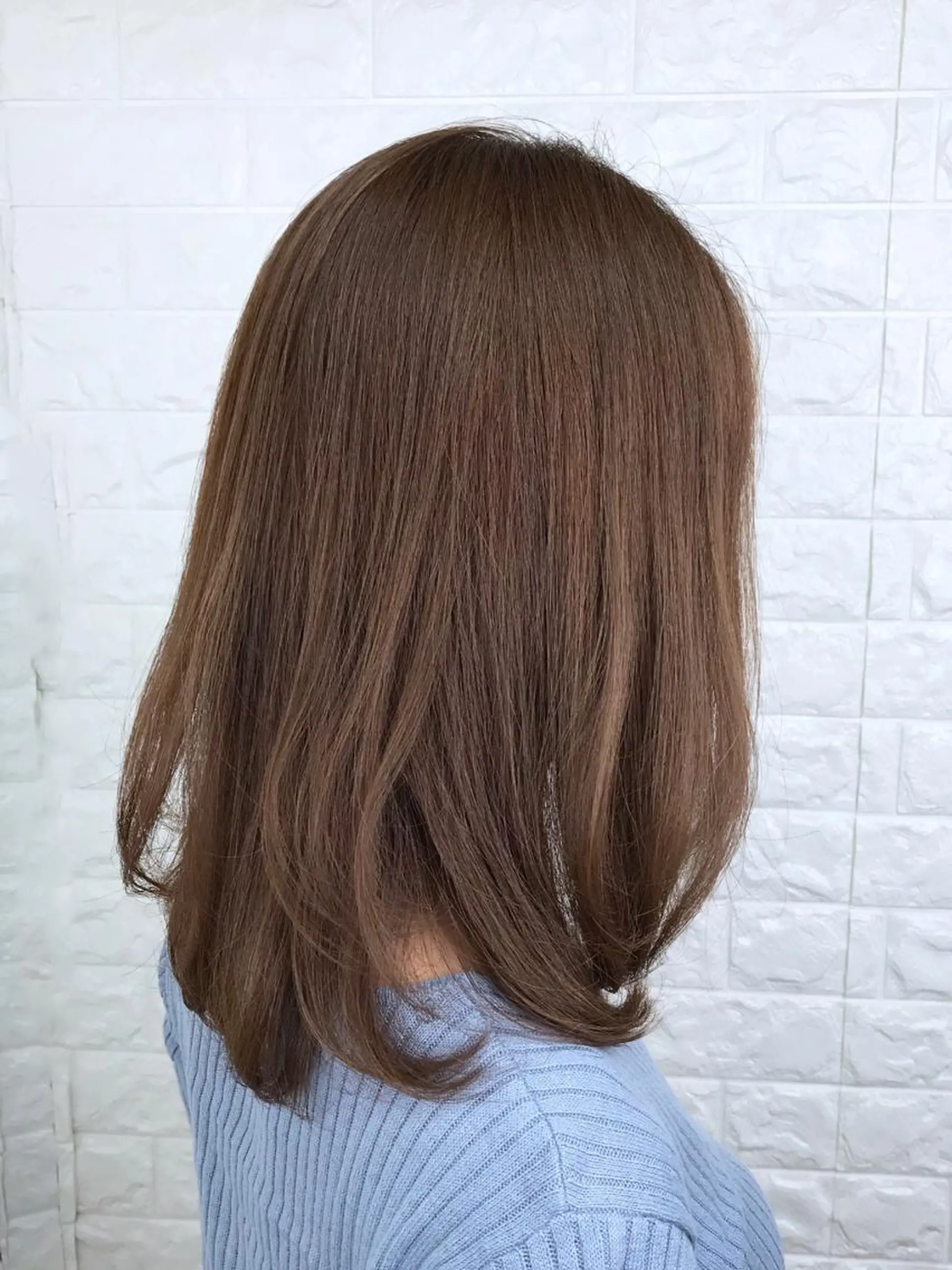 セミロング カラー ベージュカラー イルミナカラー オリーブベージュ エイジングケア特化 美容師✂️山崎竜二のヘアスタイル