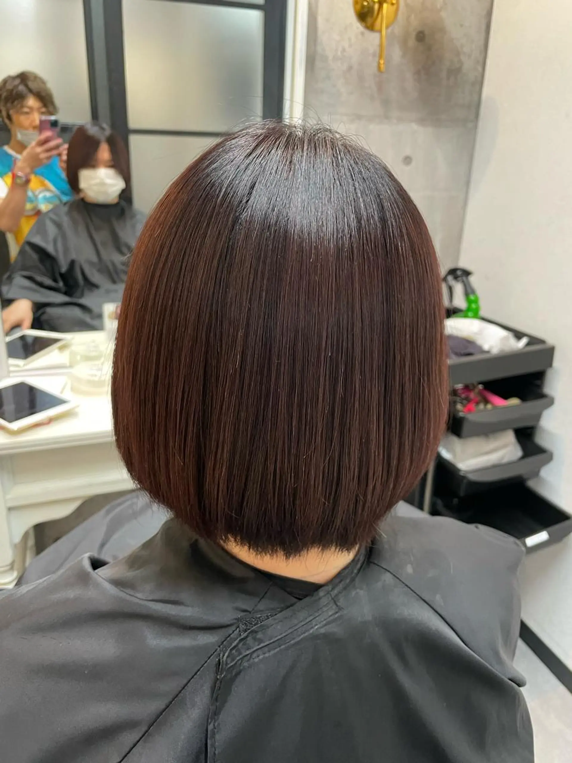 ミディアム カット ヘアカラー 縮毛矯正 トリートメント 髪質改善カラー特化 井上秀樹のヘアスタイル