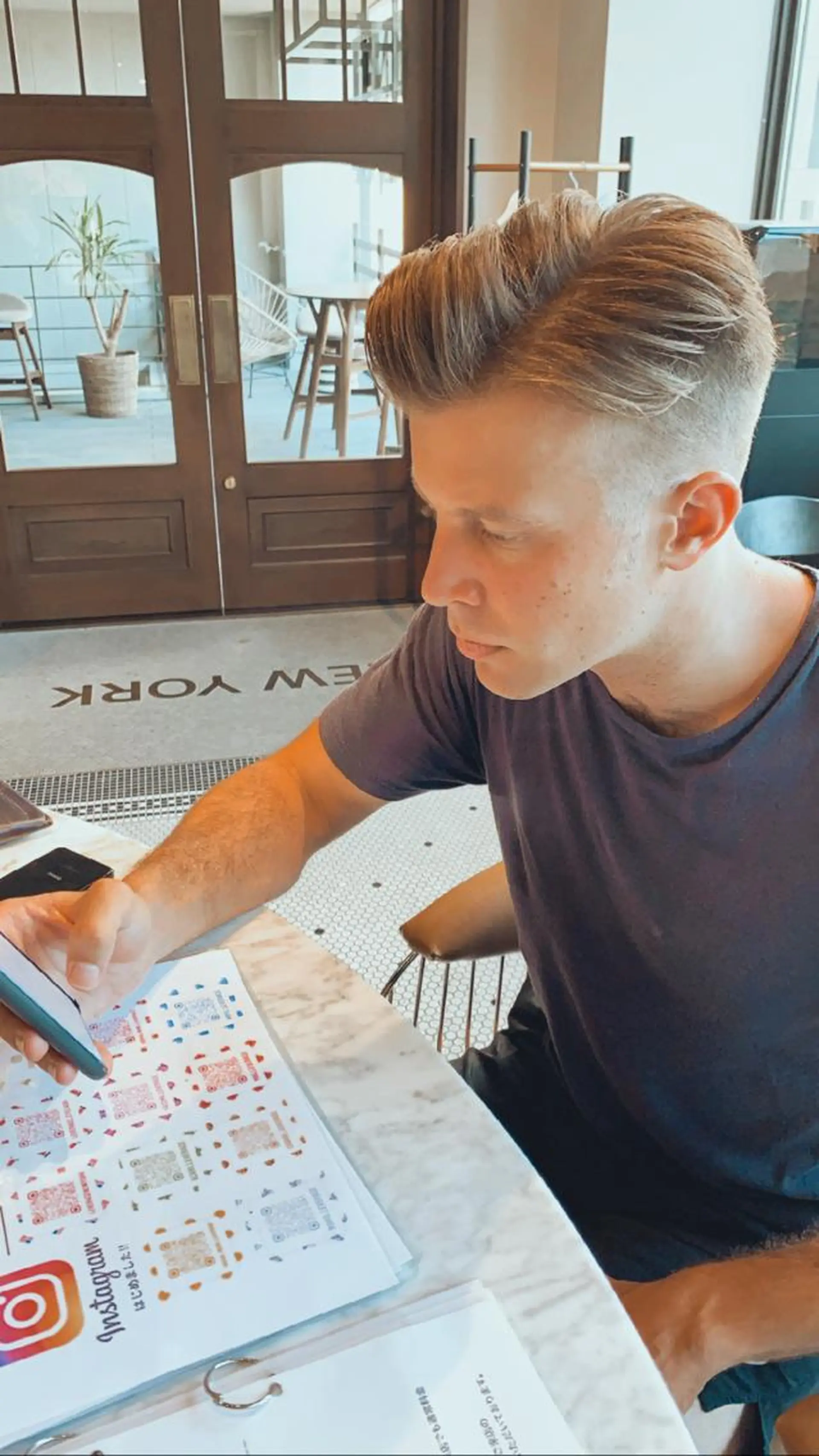 メンズ 七三 Leverage所属・【店長】外国人風 メンズヘア尾上雄輝のヘアスタイル