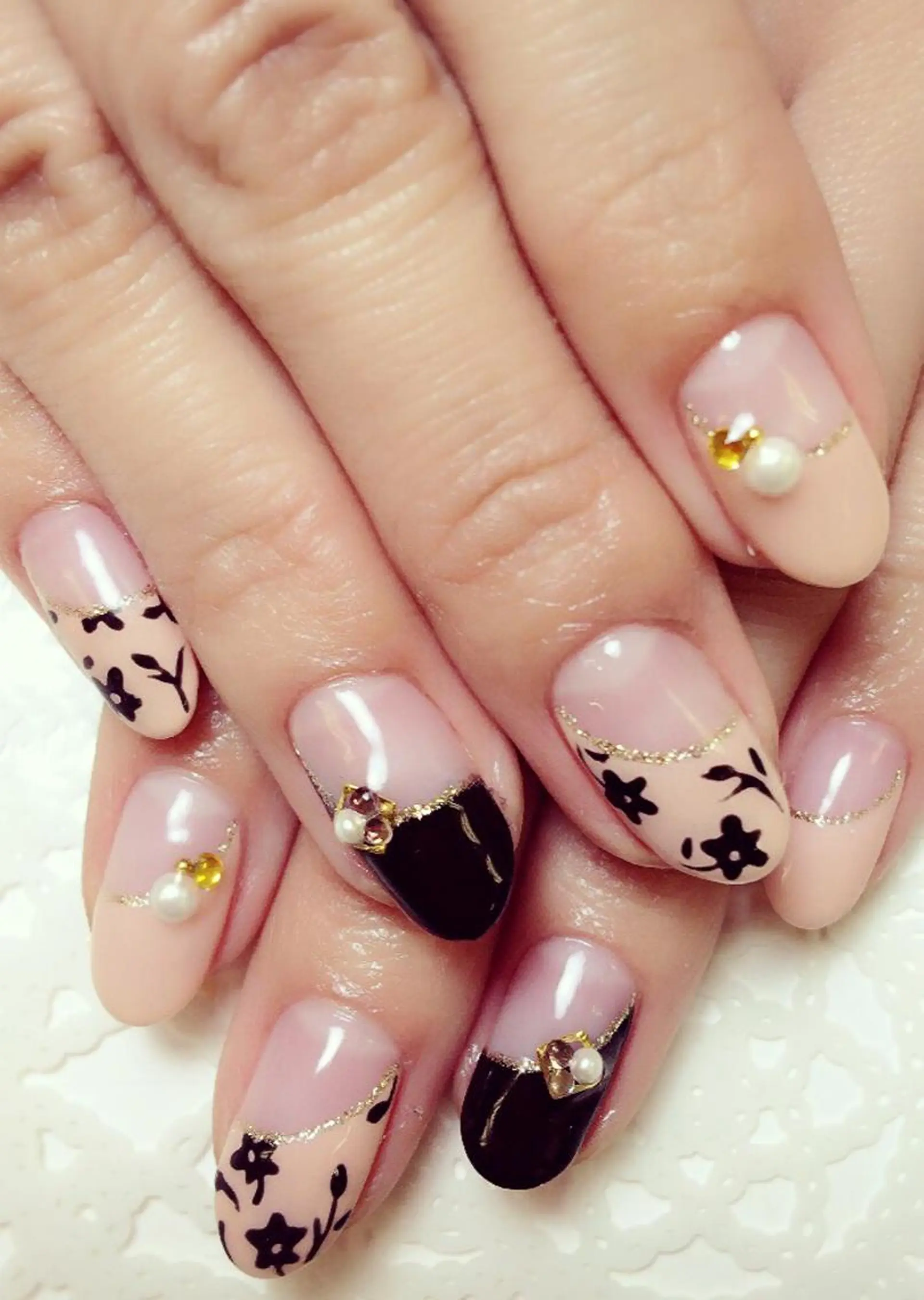 ネイル ラウバイマノマノ なかざとのネイルデザイン