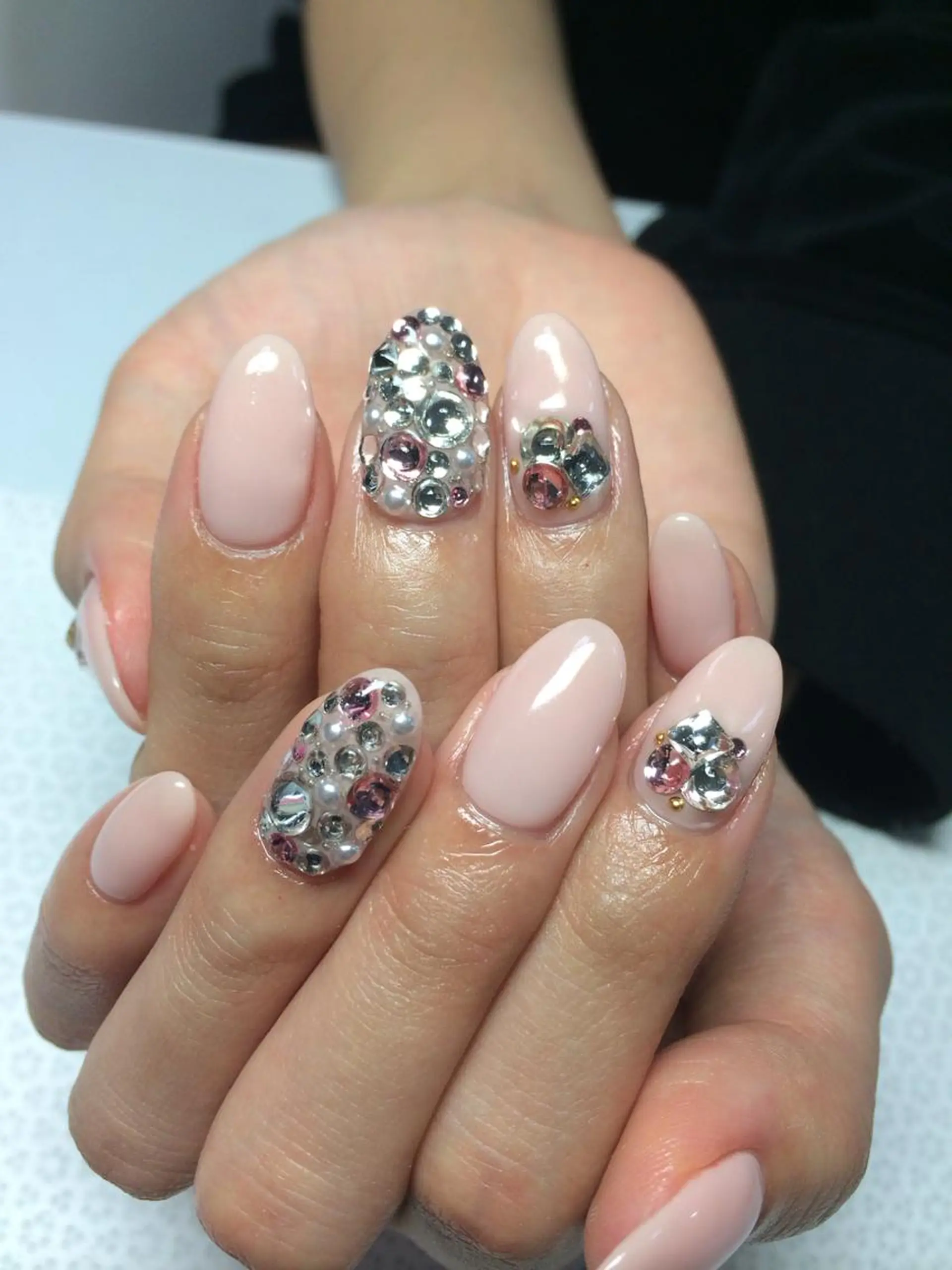 VIOLUS所属・VIOLUS 関目のネイルデザイン