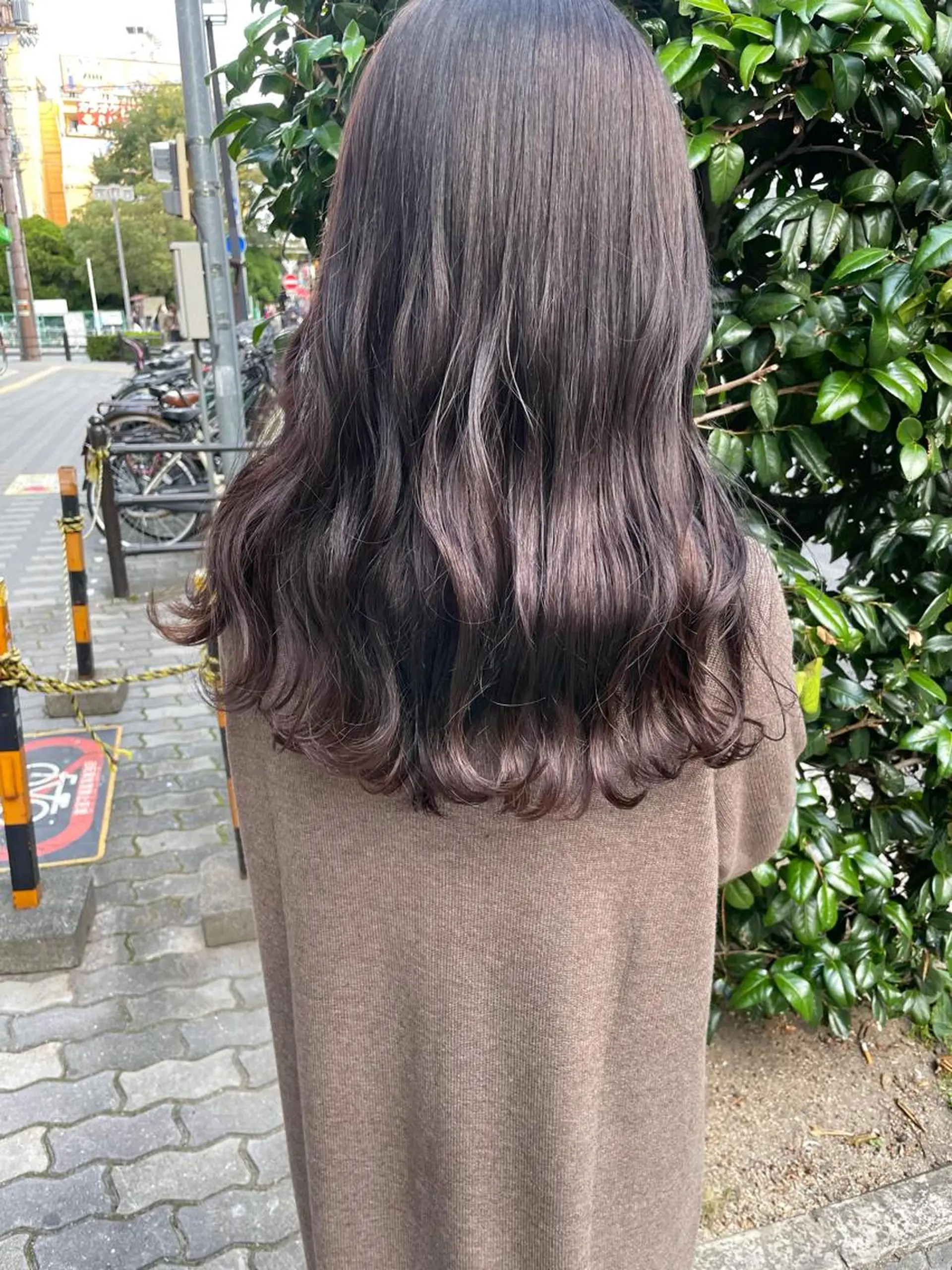 ロング カラー akane .のヘアスタイル