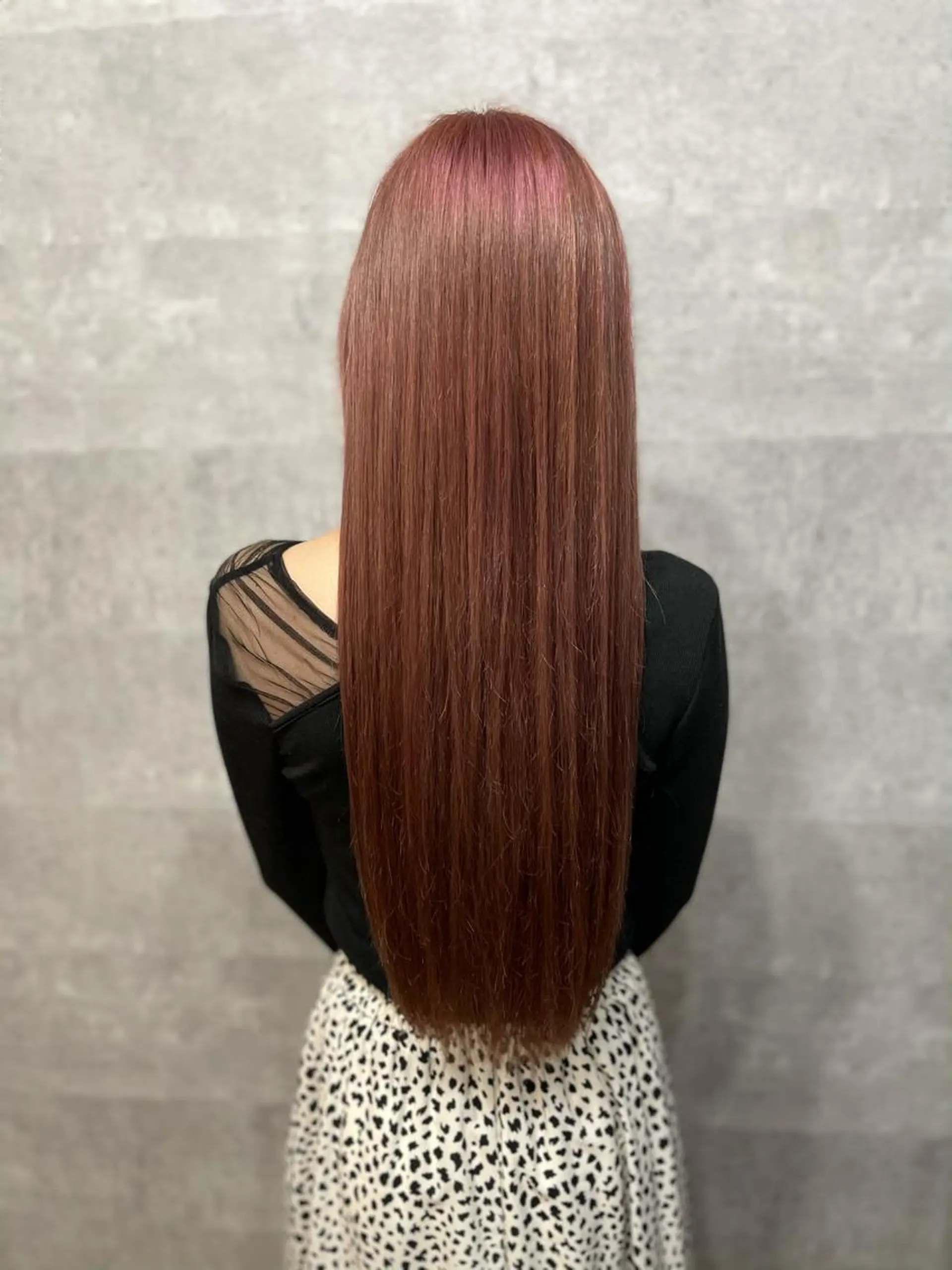 ロング SALOWIN心斎橋Suite店所属・ブリーチ毛にもできる 縮毛矯正|鷹司郎のヘアスタイル