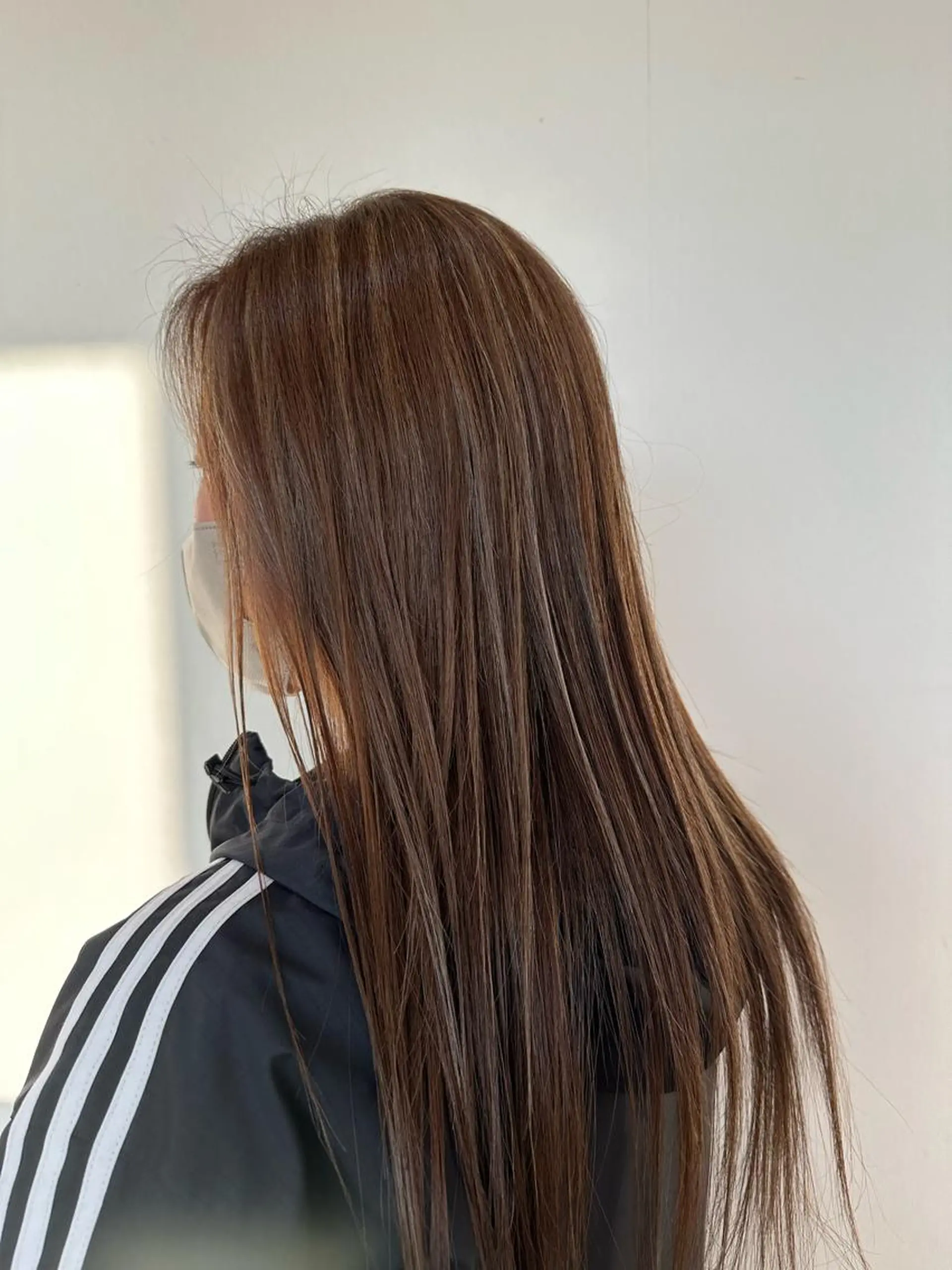 ロング カラー ハイライトカラー シルバー ハイライト 相澤 茉澄のマツエク・マツパデザイン