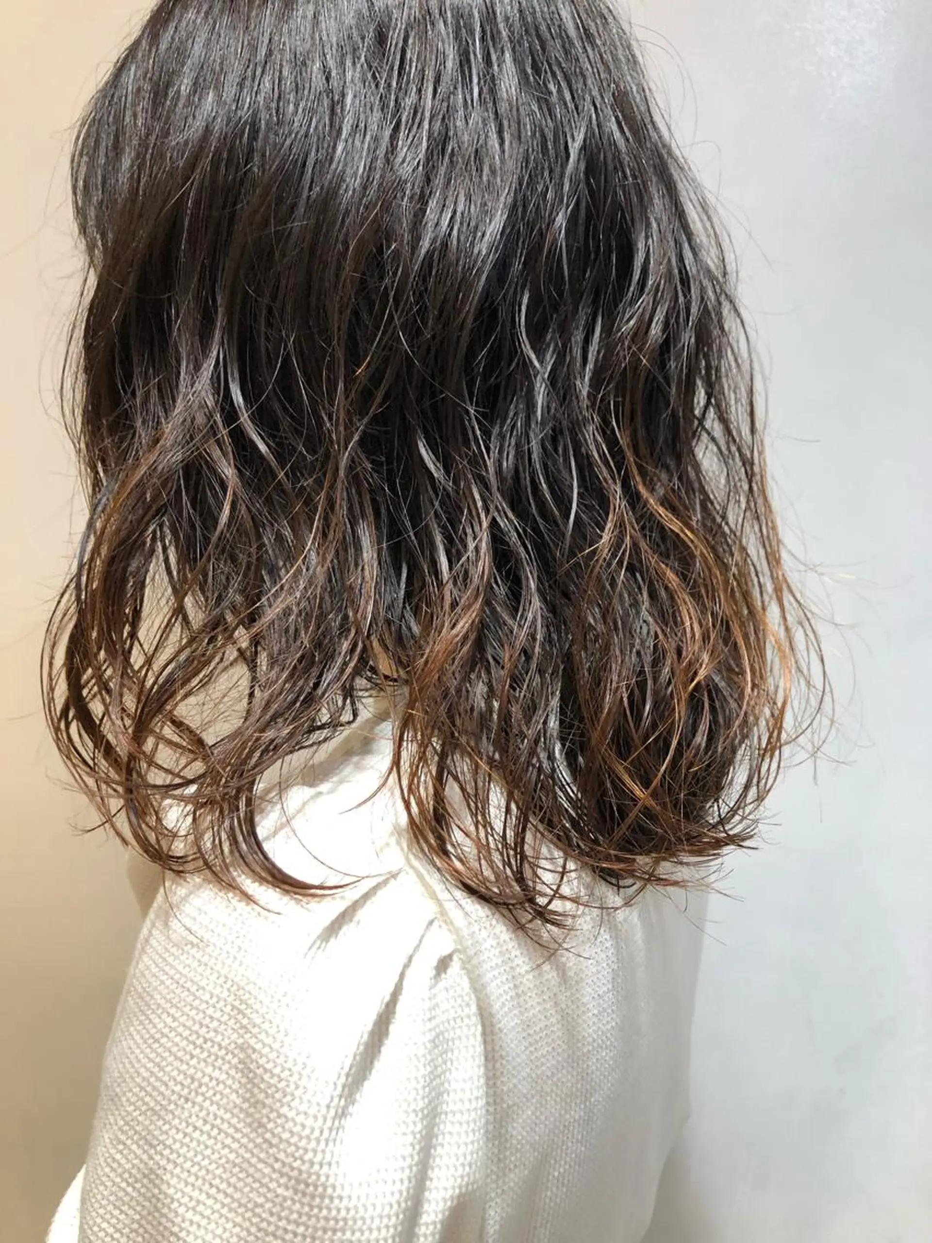 ミディアム パーマ カット パーマ go today shere salon 渋谷モディ店所属・神戸 裕太のヘアスタイル
