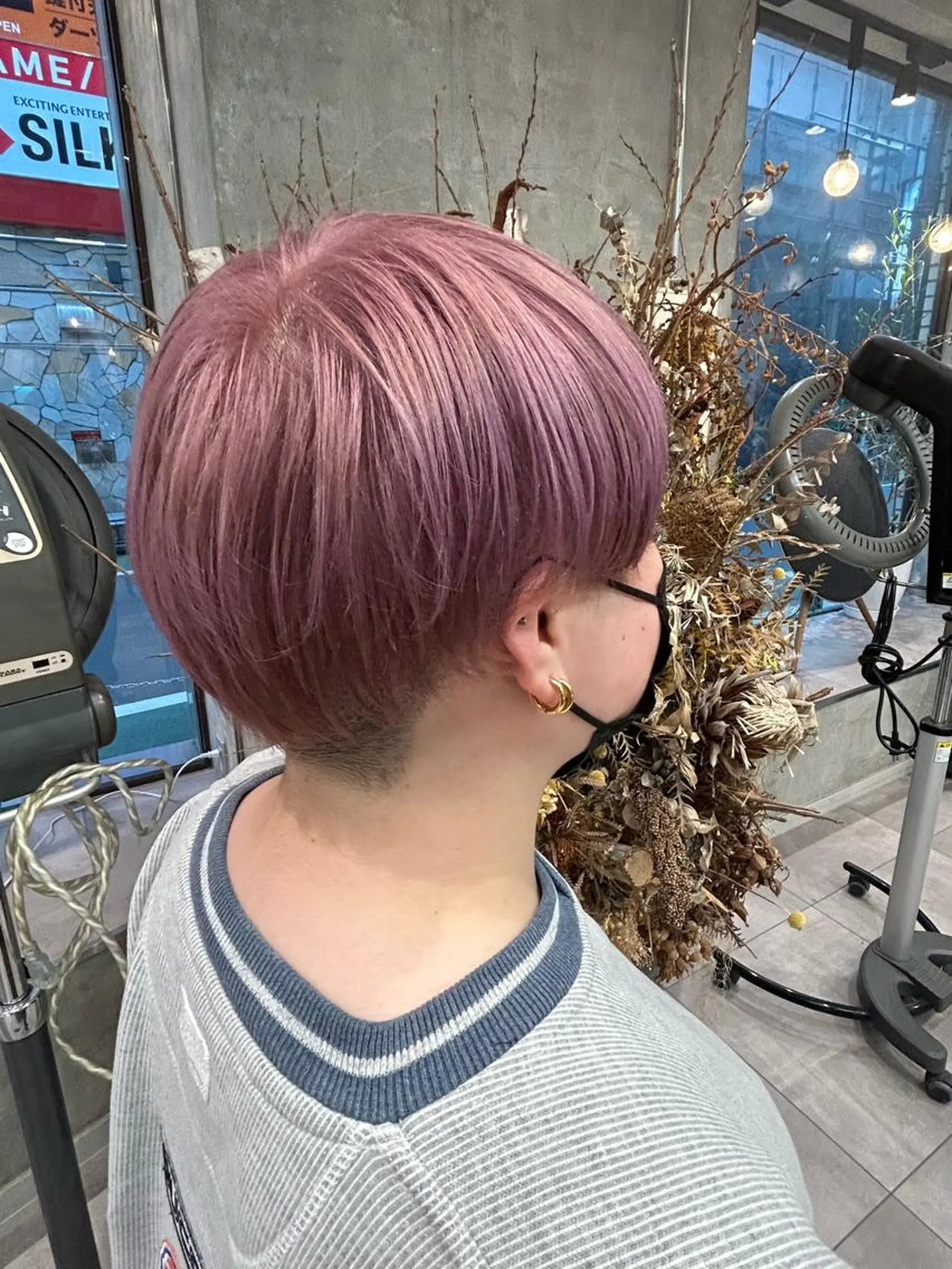 ショート ヘアカラー ショート・ボブ 🌈chinaのヘアスタイル