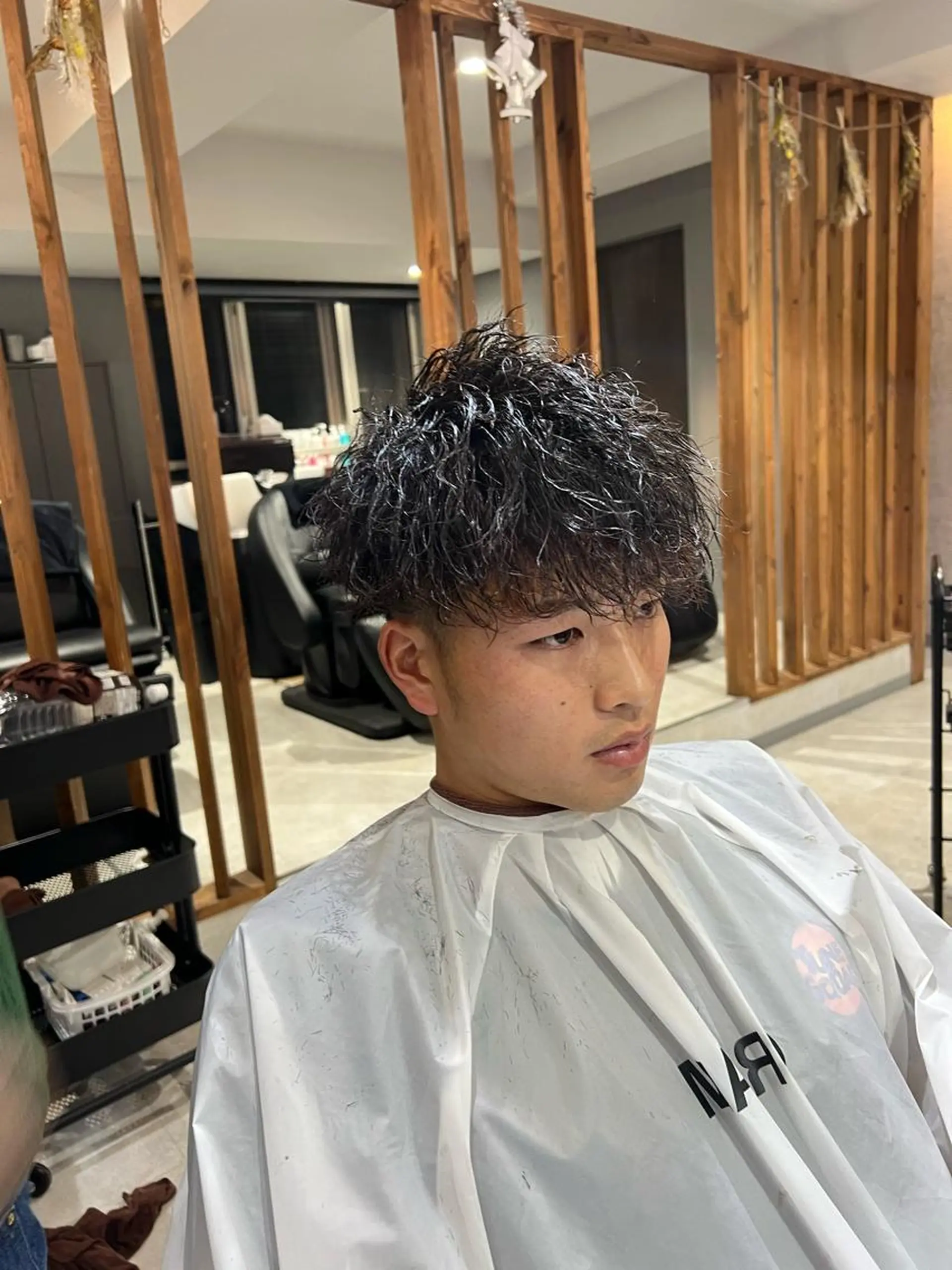 ショート パーマ メンズ メンズパーマ メンズツイストパーマ ツイストパーマ パーマ パーマ特化美容師 佐藤壮流のヘアスタイル