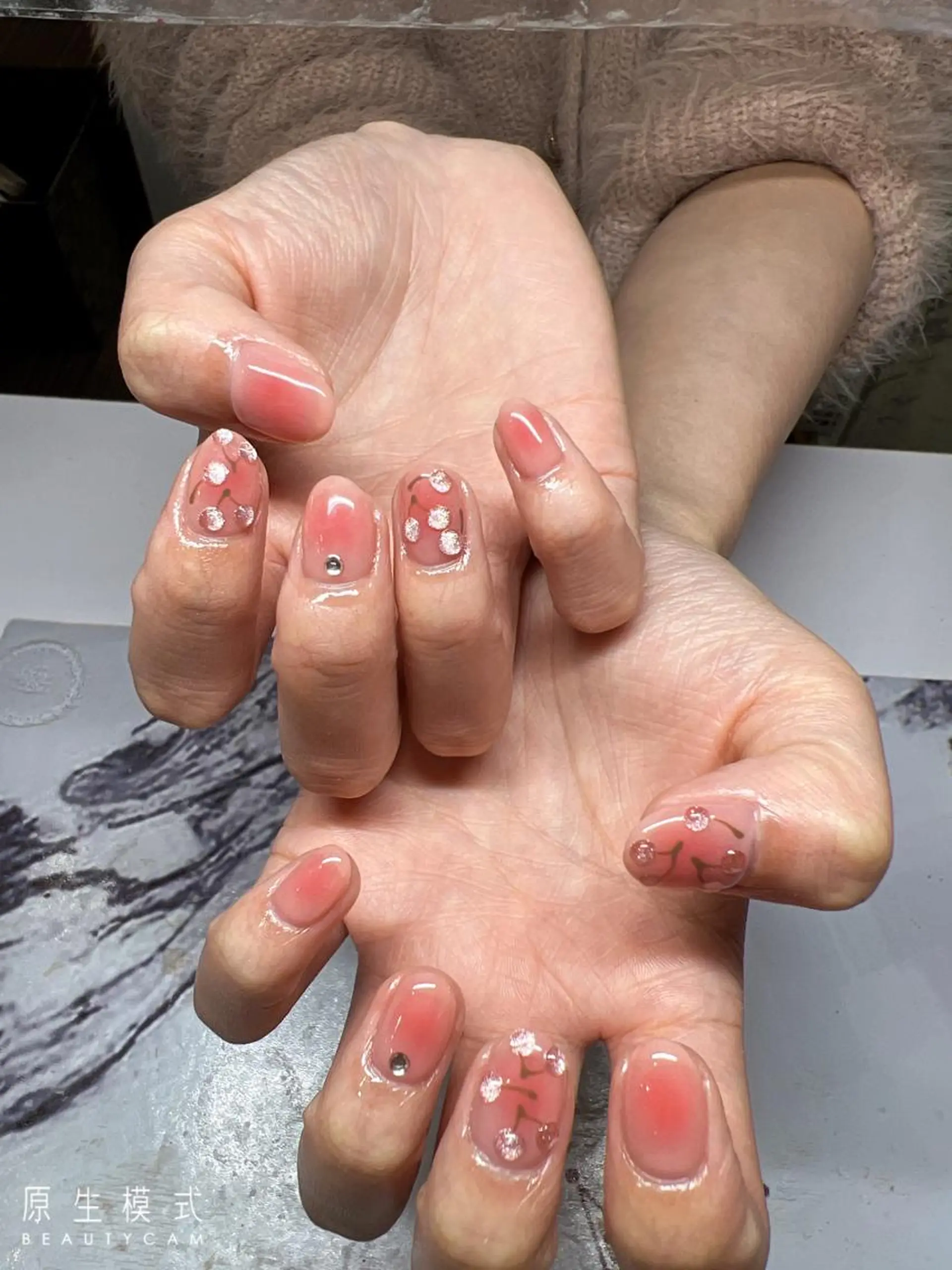 ネイル Guarendo錦糸町店所属・ガレンドウ 白澤 愛子のネイルデザイン