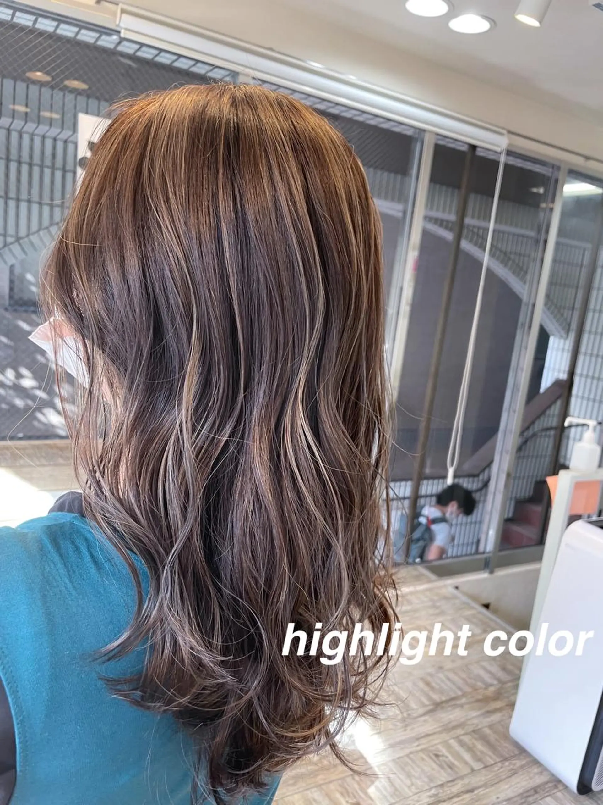 ロング カラー カット ヘアカラー トリートメント 西山竜一 /大人ナチュラルのヘアスタイル