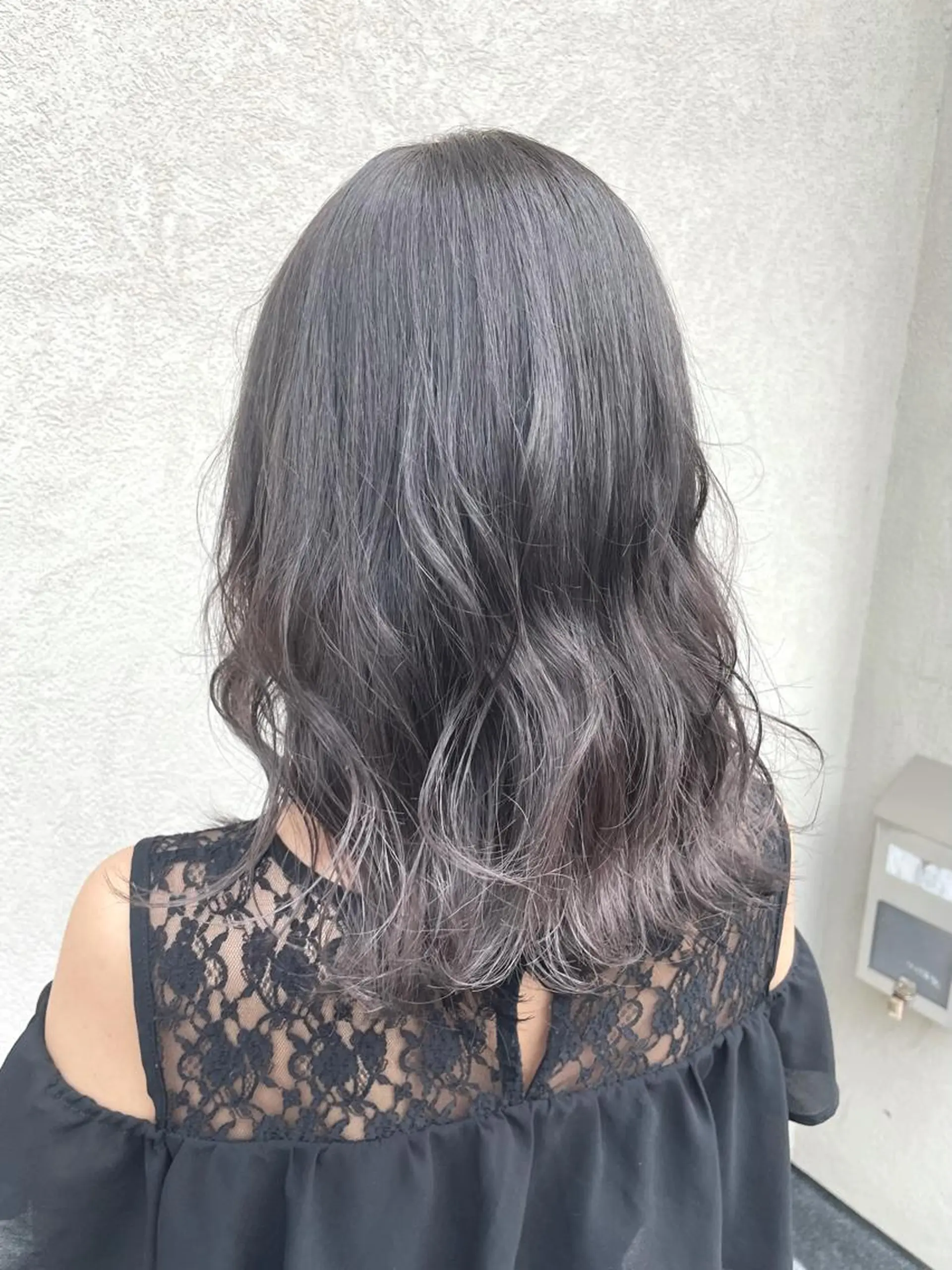 セミロング カラー 渡辺 瑠美のヘアスタイル