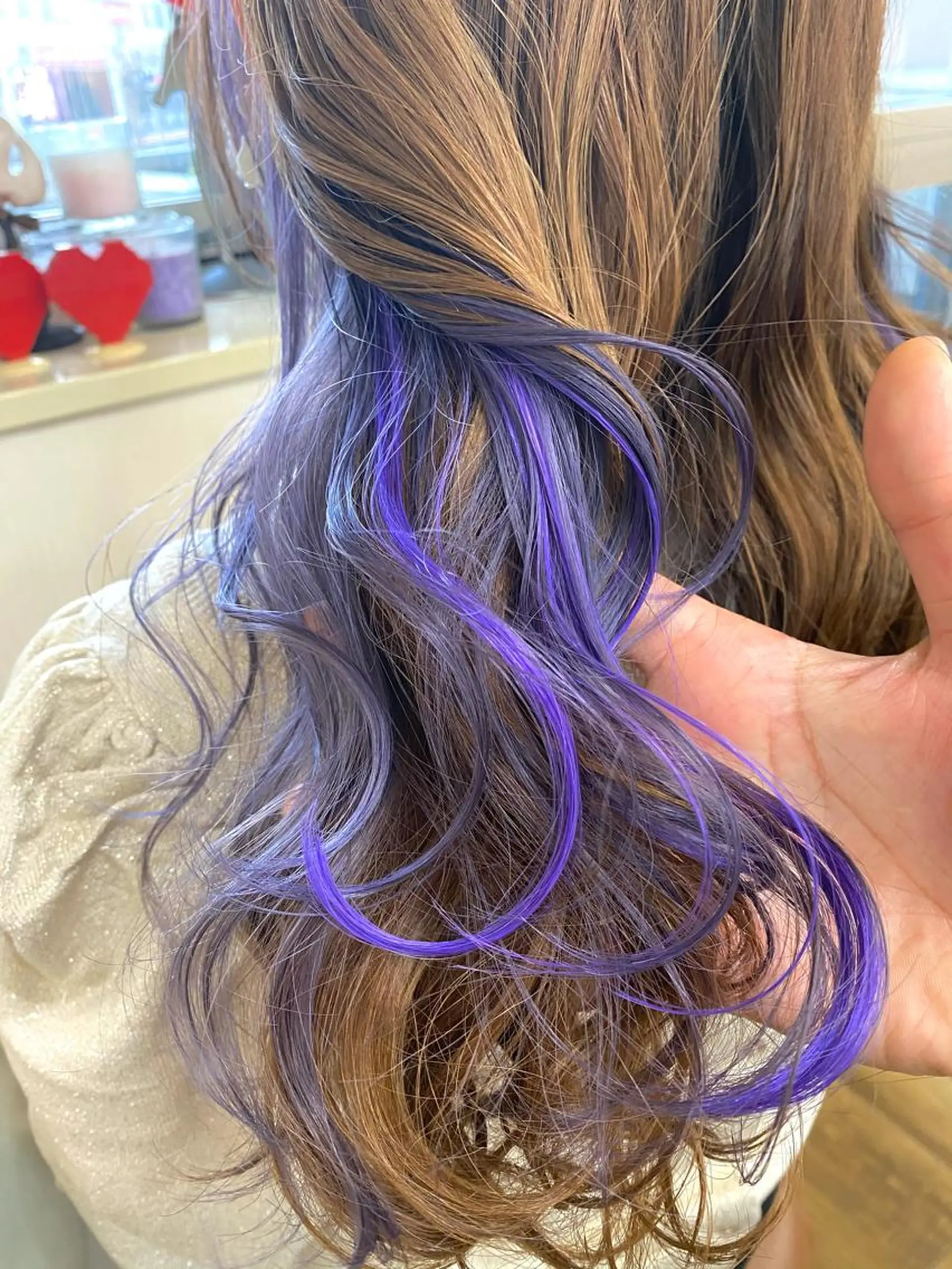 セミロング カラー シールエクステ アッシュ ブリーチ ラベンダーカラー ラベンダーアッシュ ヘアカラー 加藤 直樹のヘアスタイル