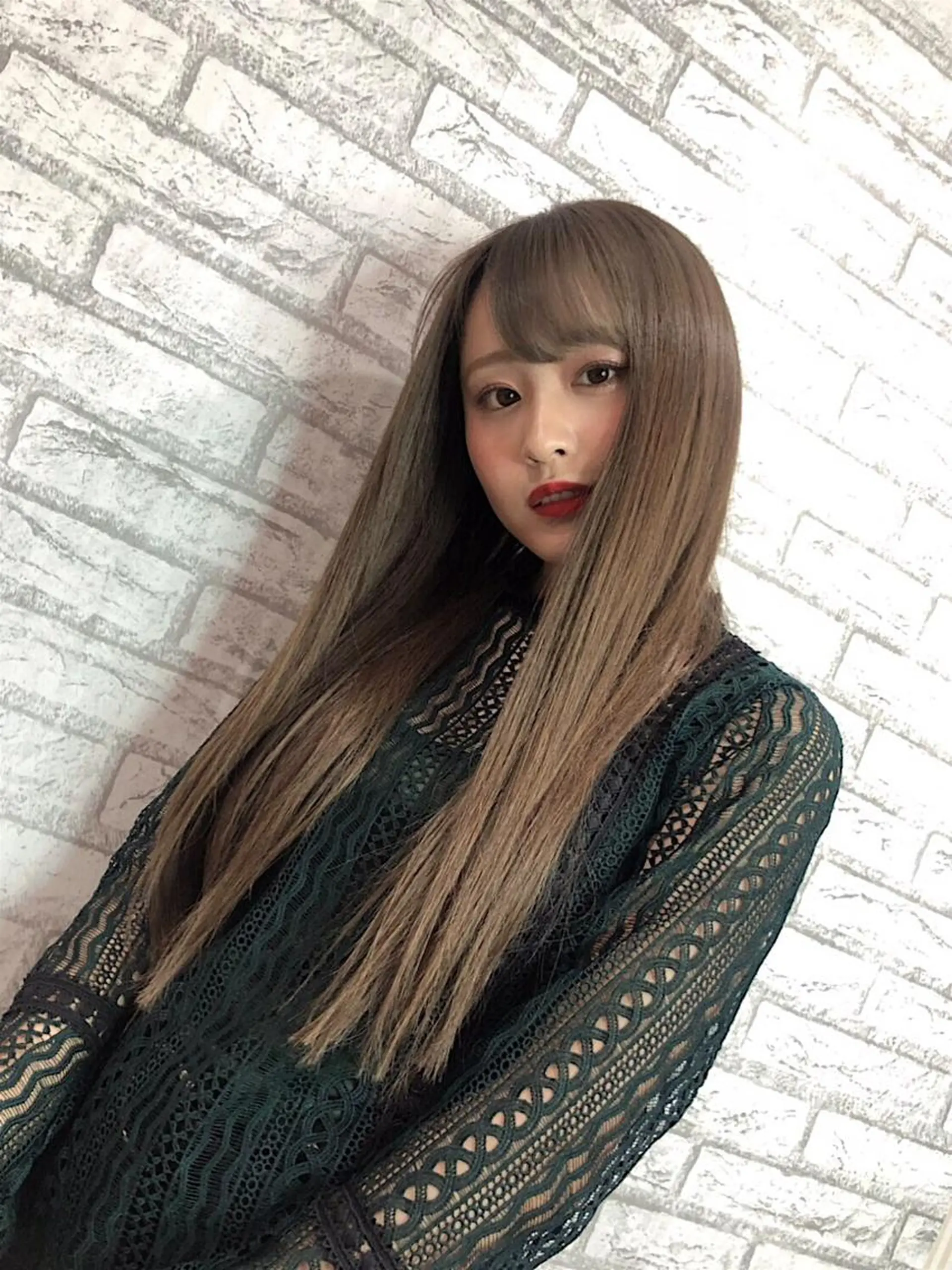 セミロング カット 縮毛矯正 トリートメント JASMINE by carrefourのヘアスタイル