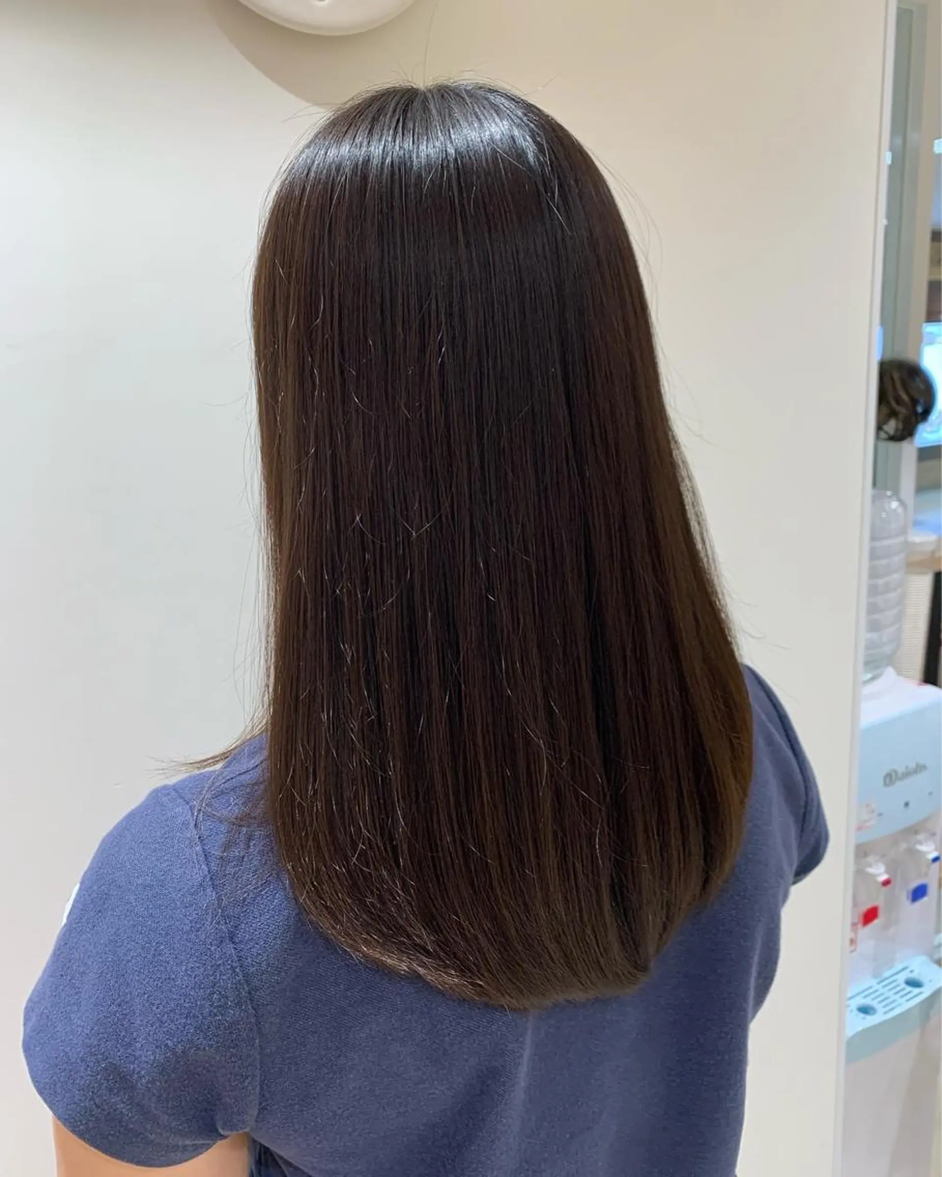 セミロング lore 金杉悠作のヘアスタイル