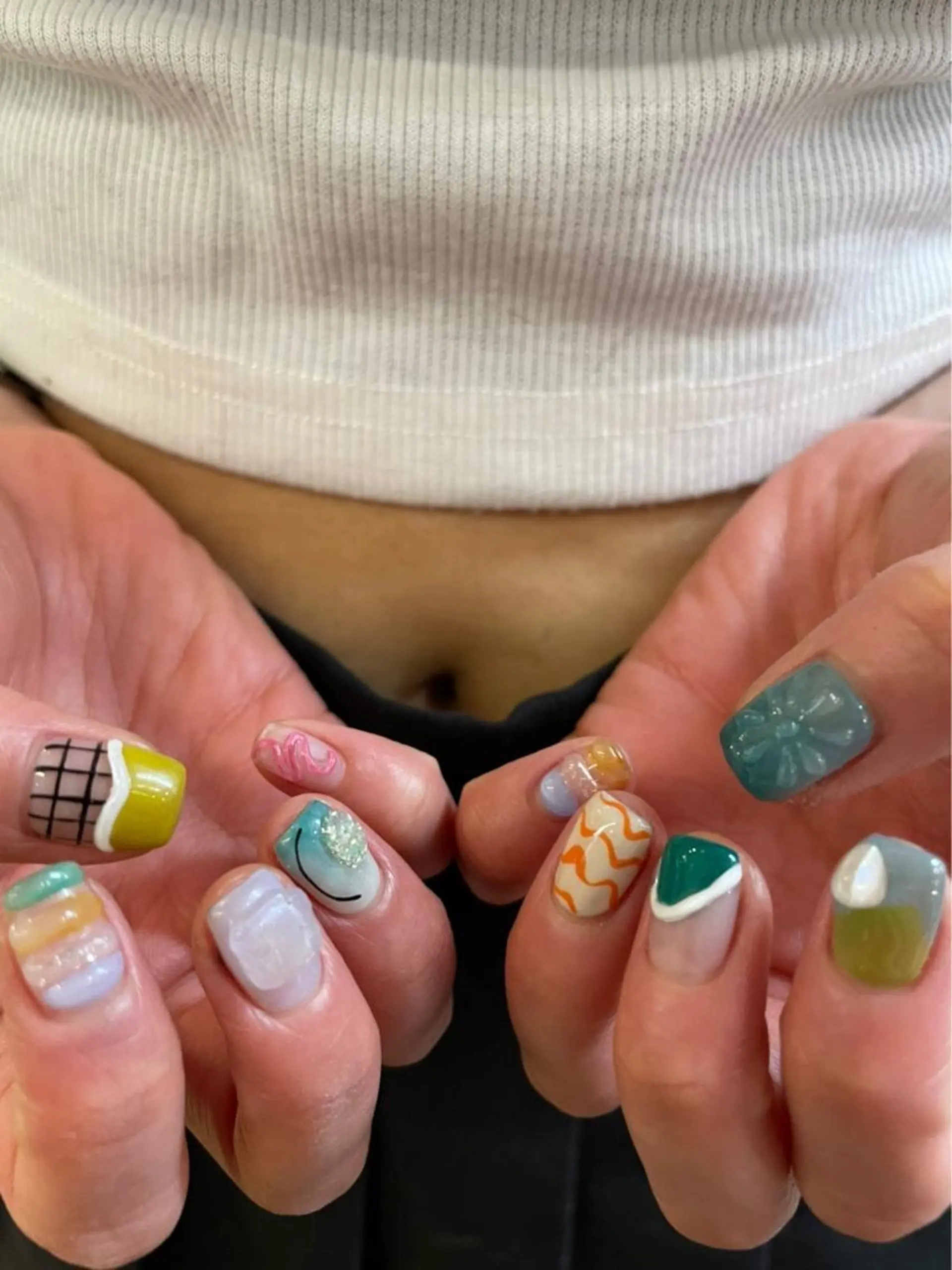 ネイル 持ち込み ハンドネイル Trico Antique所属・岩本 杏のネイルデザイン