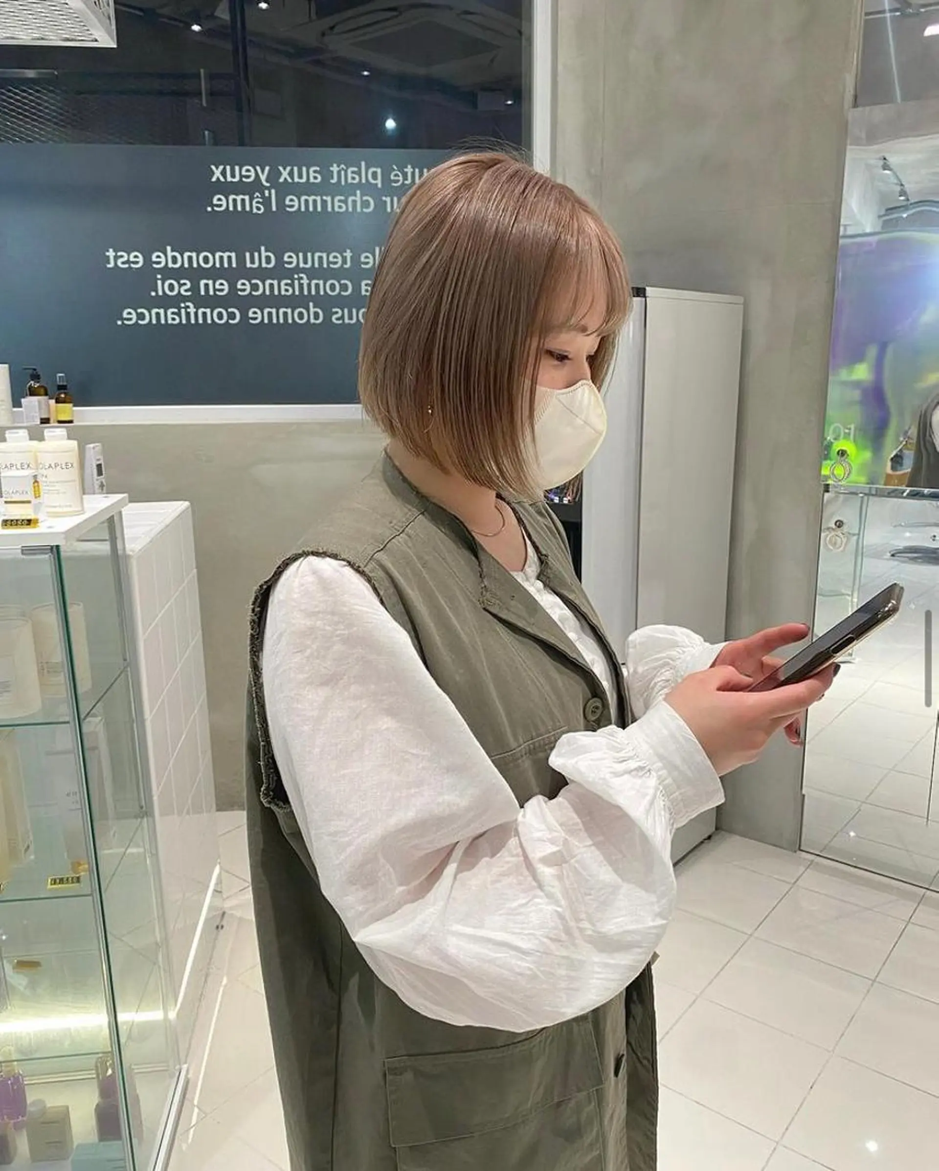 ショート カラー ベージュカラー ハイトーンカラー ボブ ヘアカラー ボブ/ハイトーン REINAのヘアスタイル