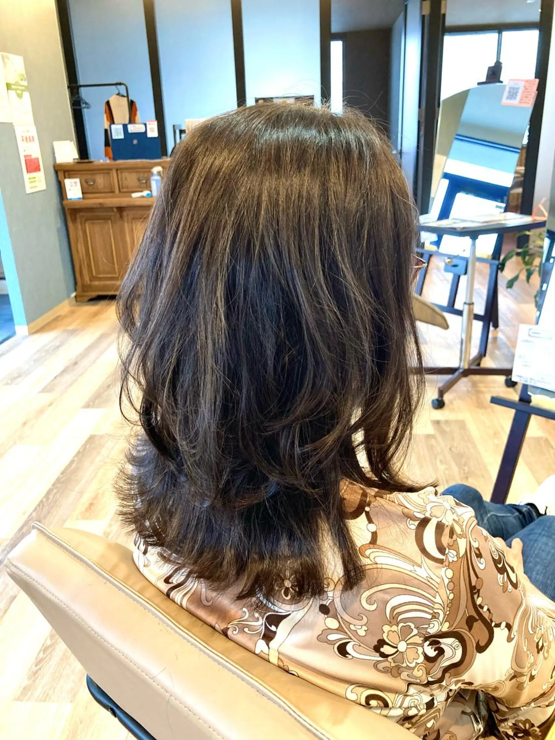 セミロング 中野 紹江のヘアスタイル