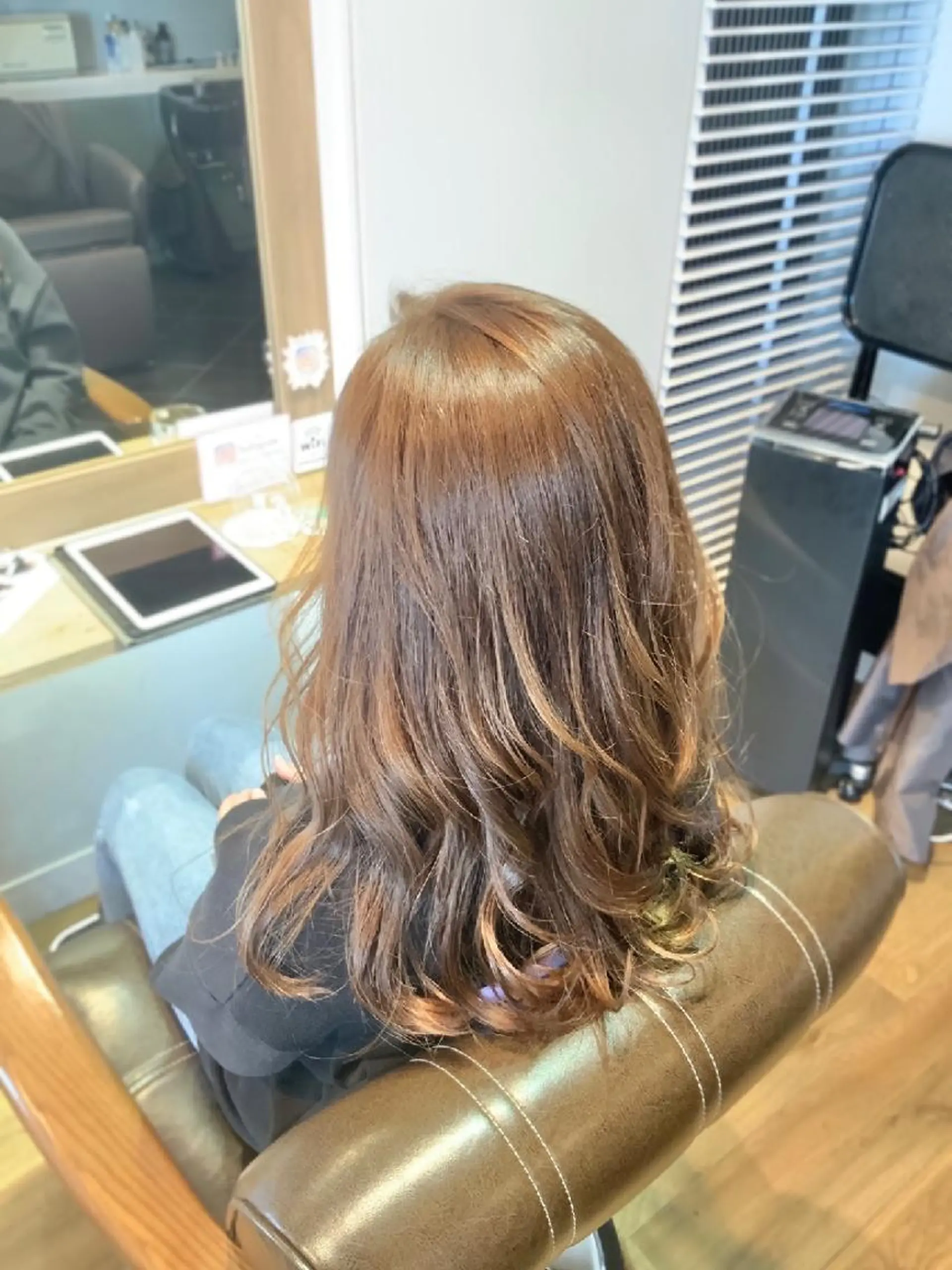 カラー アッシュ ベージュカラー カット ヘアカラー トリートメント 堀 望美のヘアスタイル