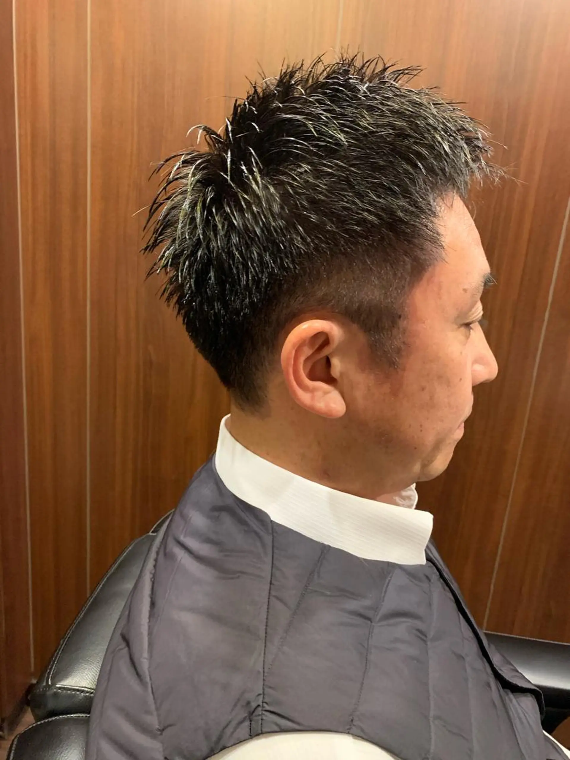 ショート カラー メンズ HIROGINZAプレミアムバーバー赤坂店所属・田中 千恩のヘアスタイル