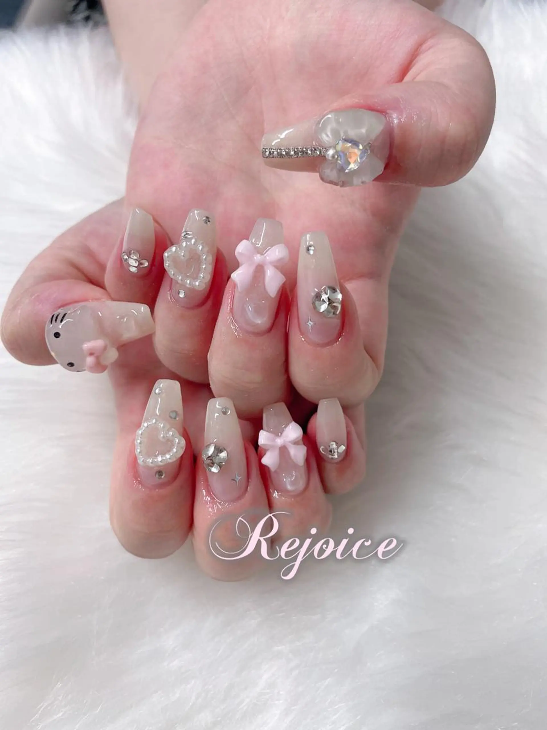 ネイル ハンドネイル ルイス " Nail 渋谷のネイルデザイン