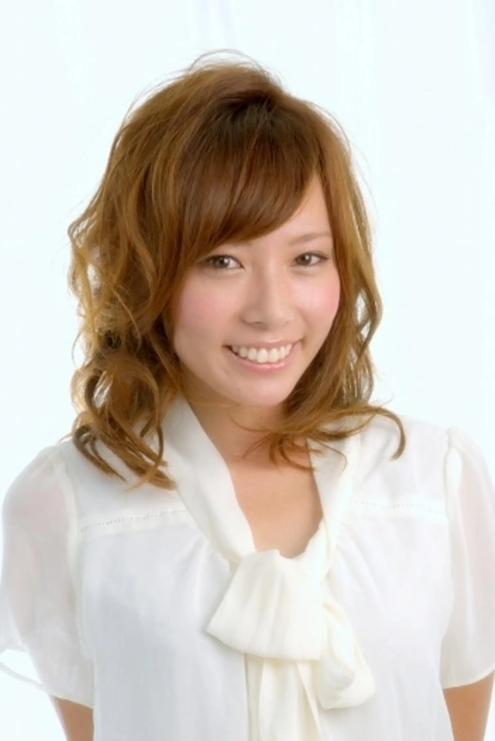 セミロング カラー アッシュ 村上 貴徳のヘアスタイル