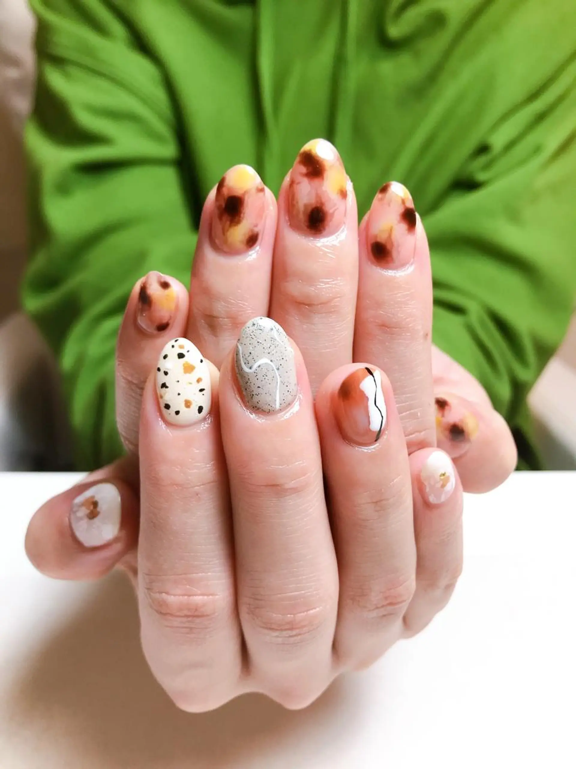 ネイル 持ち込み ニュアンスネイル 園 あゆみのネイルデザイン