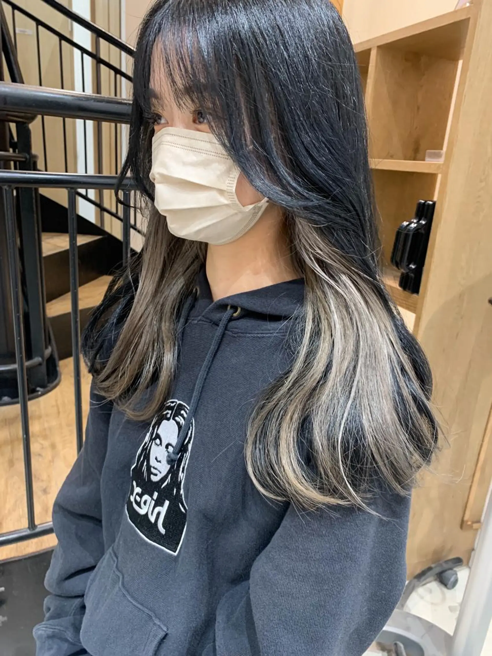 ロング カラー ヘアアレンジ ヘアカラー トリートメント yuka .のヘアスタイル