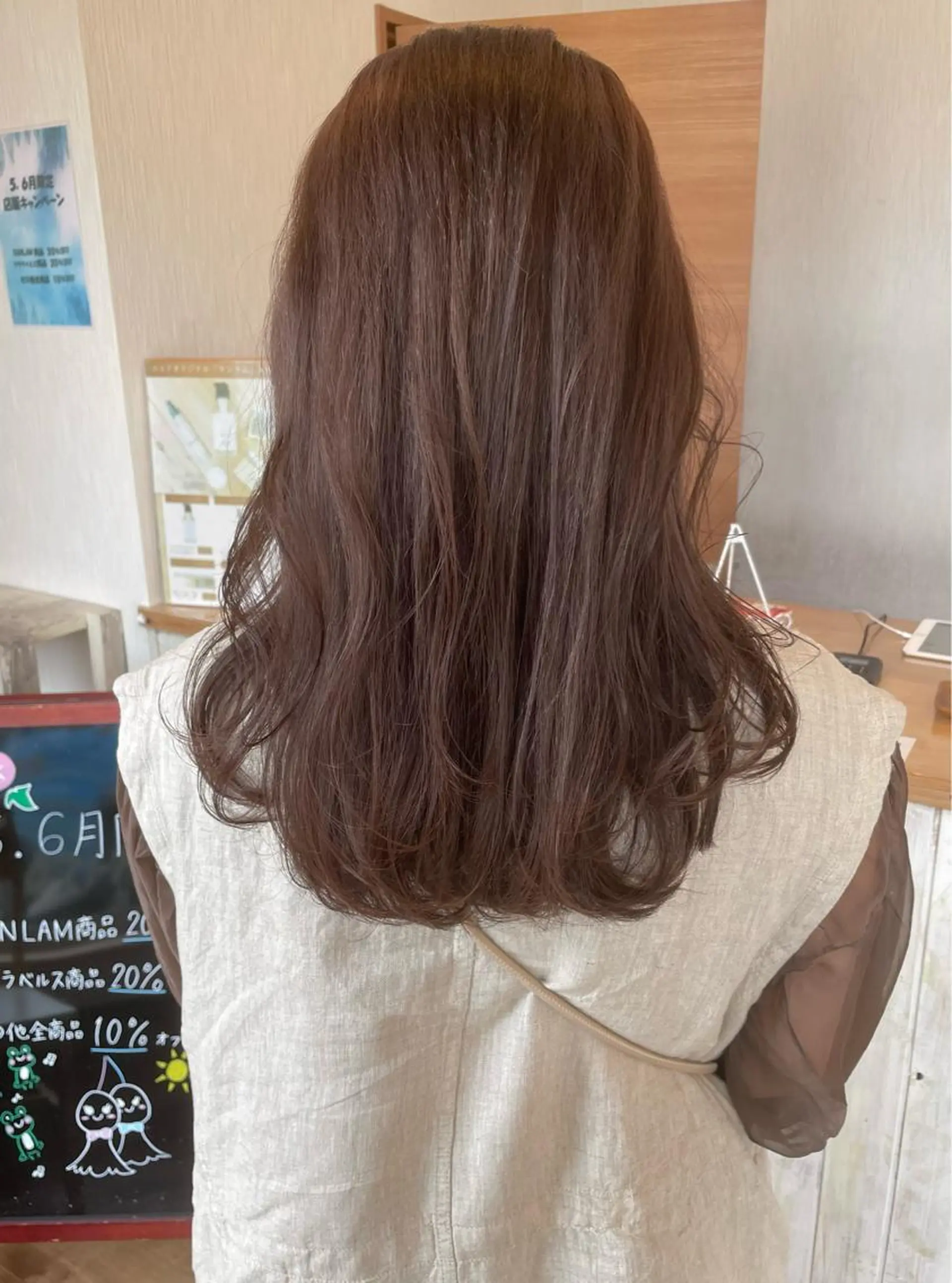 セミロング カラー ヘアアレンジ 小倉 愛里のヘアスタイル