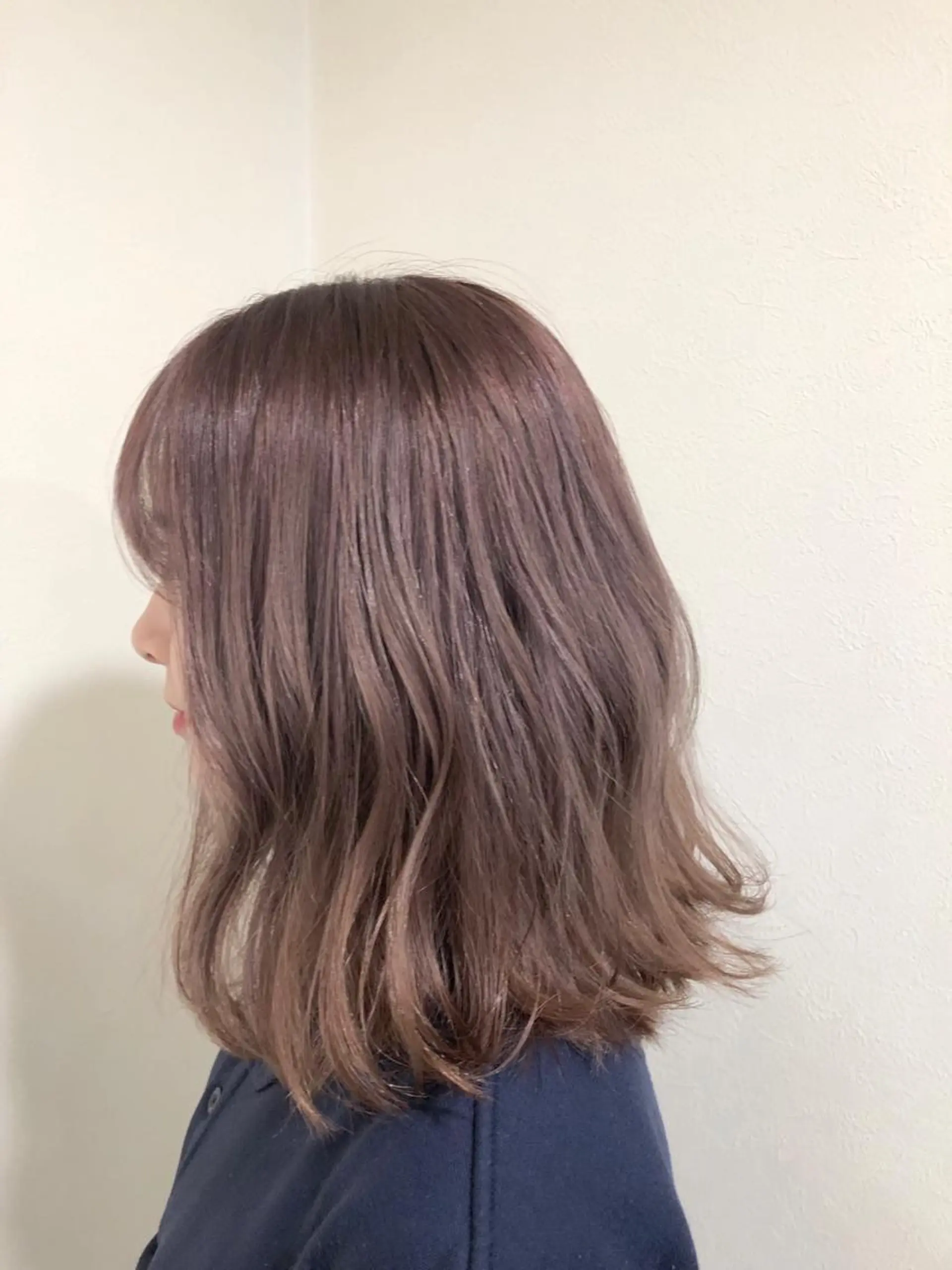 カラー 工藤 綾華のヘアスタイル