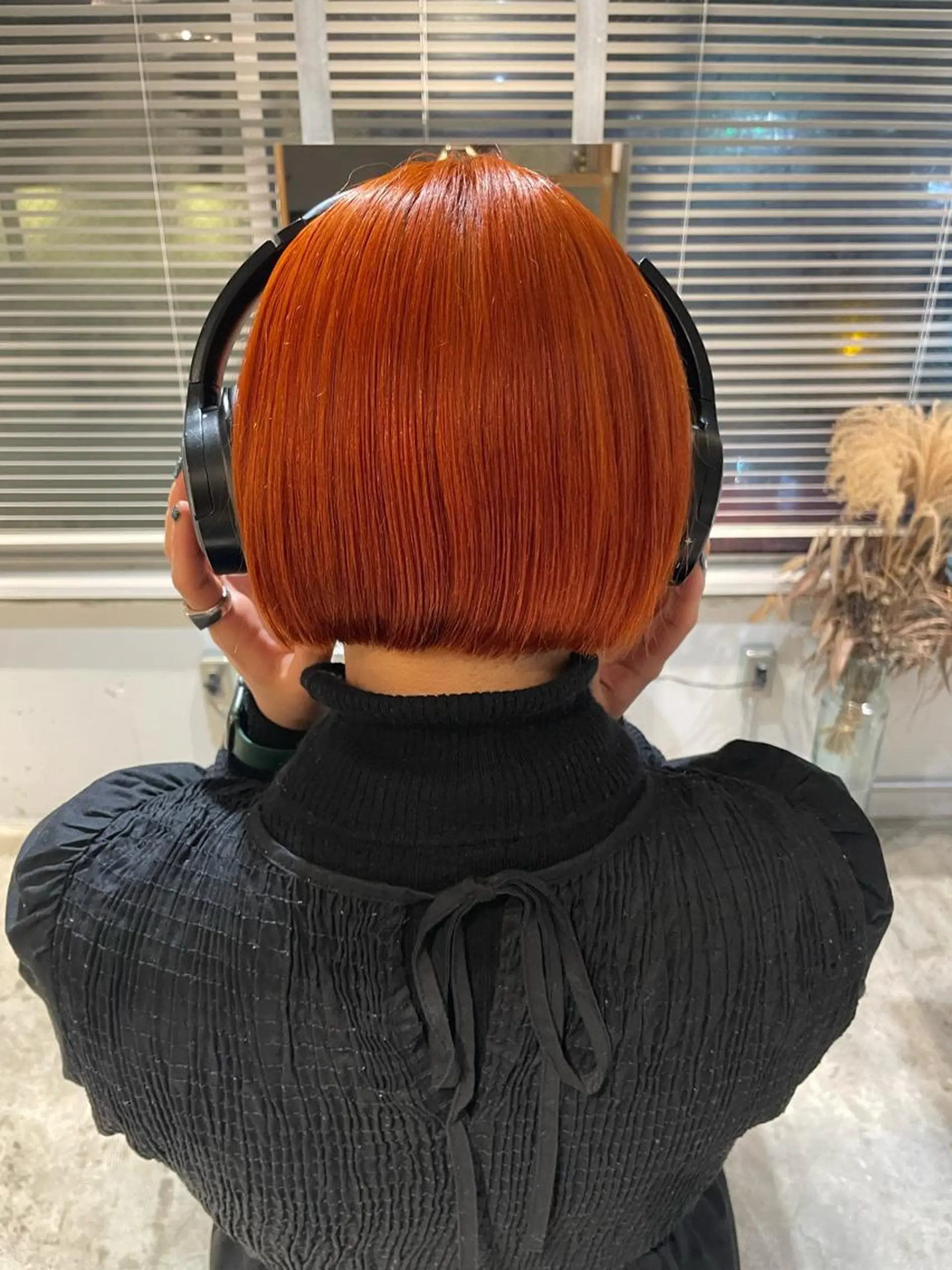 カラー ブリーチ オレンジ ヘアカラー トリートメント ミルクティーベージュ ブリーチ🖤サヤカのヘアスタイル