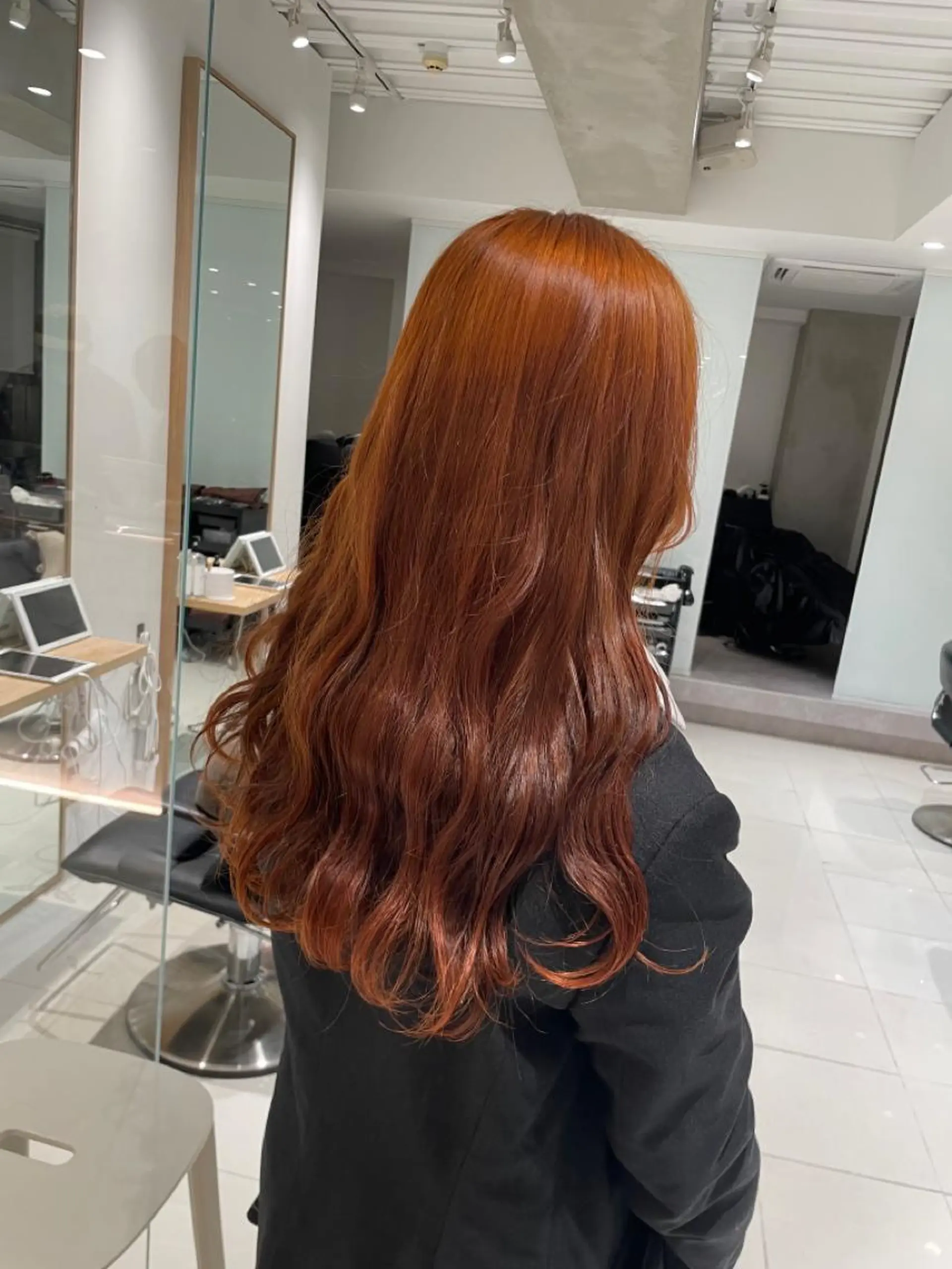 カラー レイヤー小顔ショート 吉田ジョウのヘアスタイル