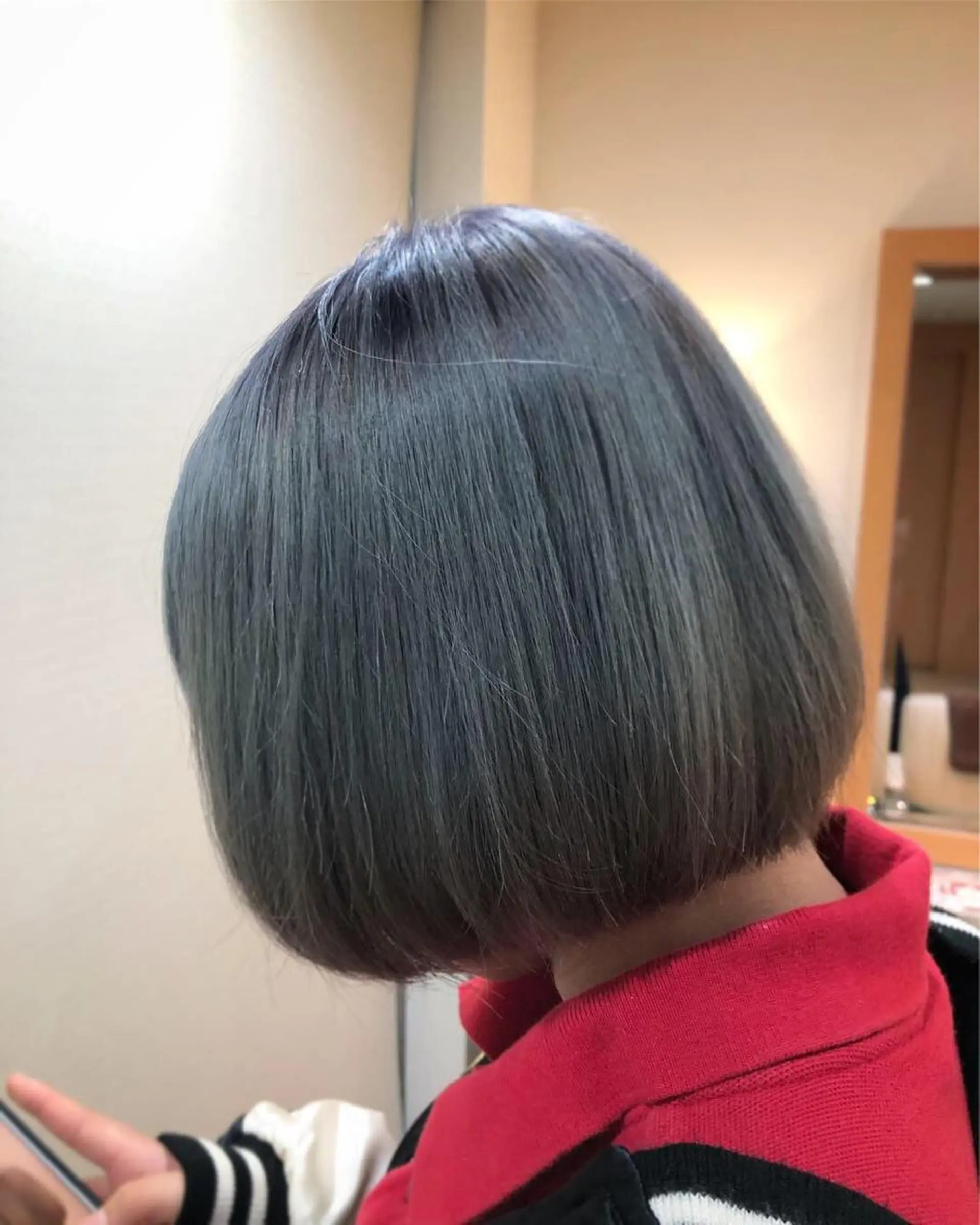 ショート カラー アッシュ ブルーカラー ブルーアッシュ ヘアカラー ニュアンスカラー🫧 加納のヘアスタイル