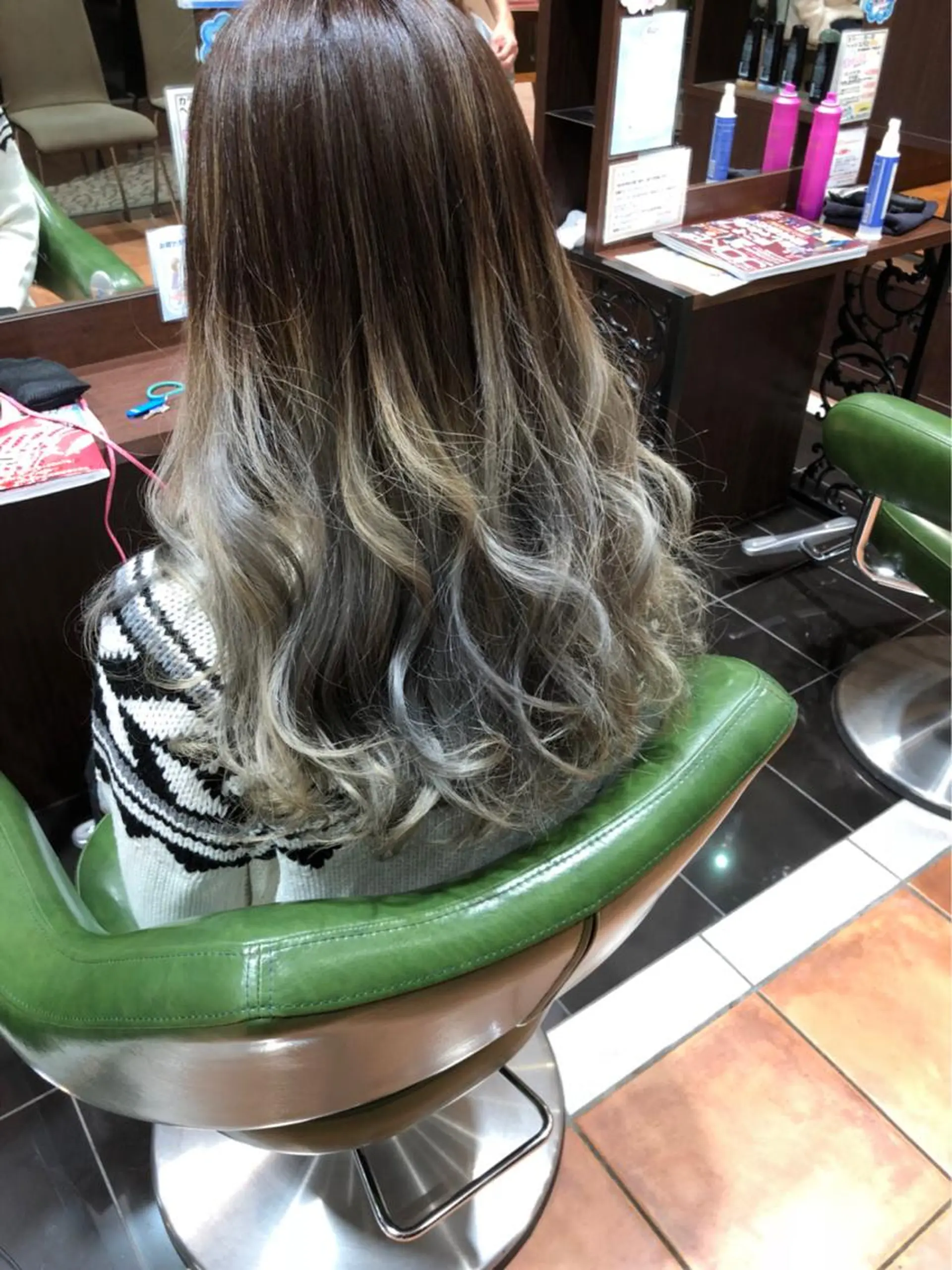 カラー カラーリスト菅澤 岳のヘアスタイル