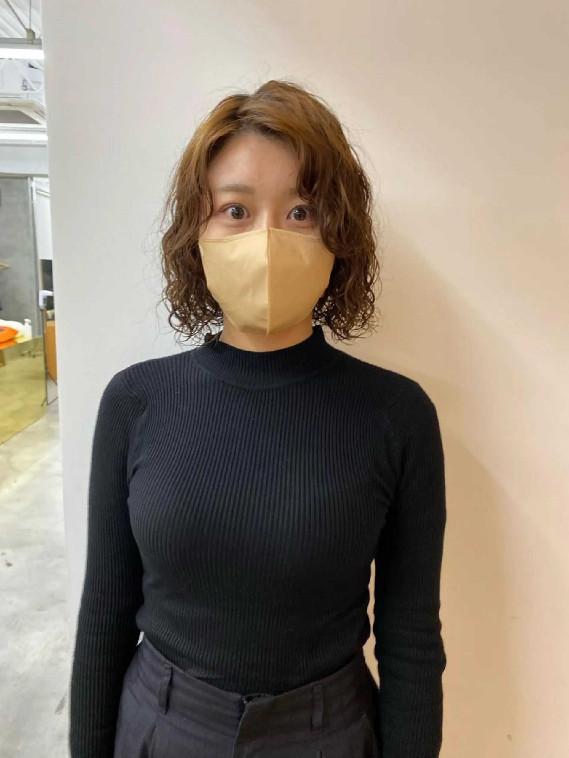 ショート カラー パーマ ツイストスパイラルパーマ バレイヤージュ ブリーチ ケアブリーチ デザインカラー yiye 青山所属・無料カットモデル募集 🌱ひょうがのヘアスタイル