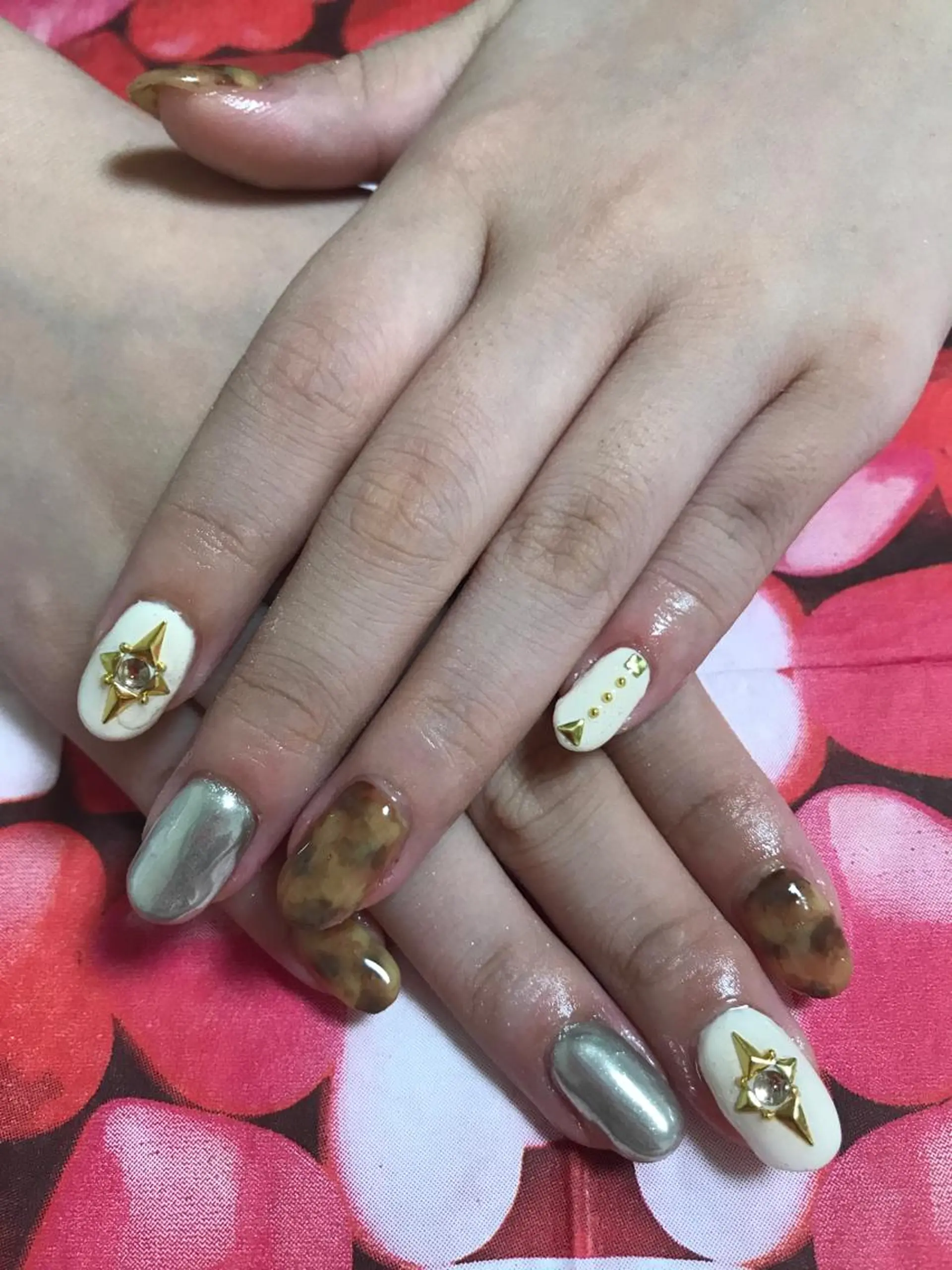 ネイル LOVEnail tomoのネイルデザイン