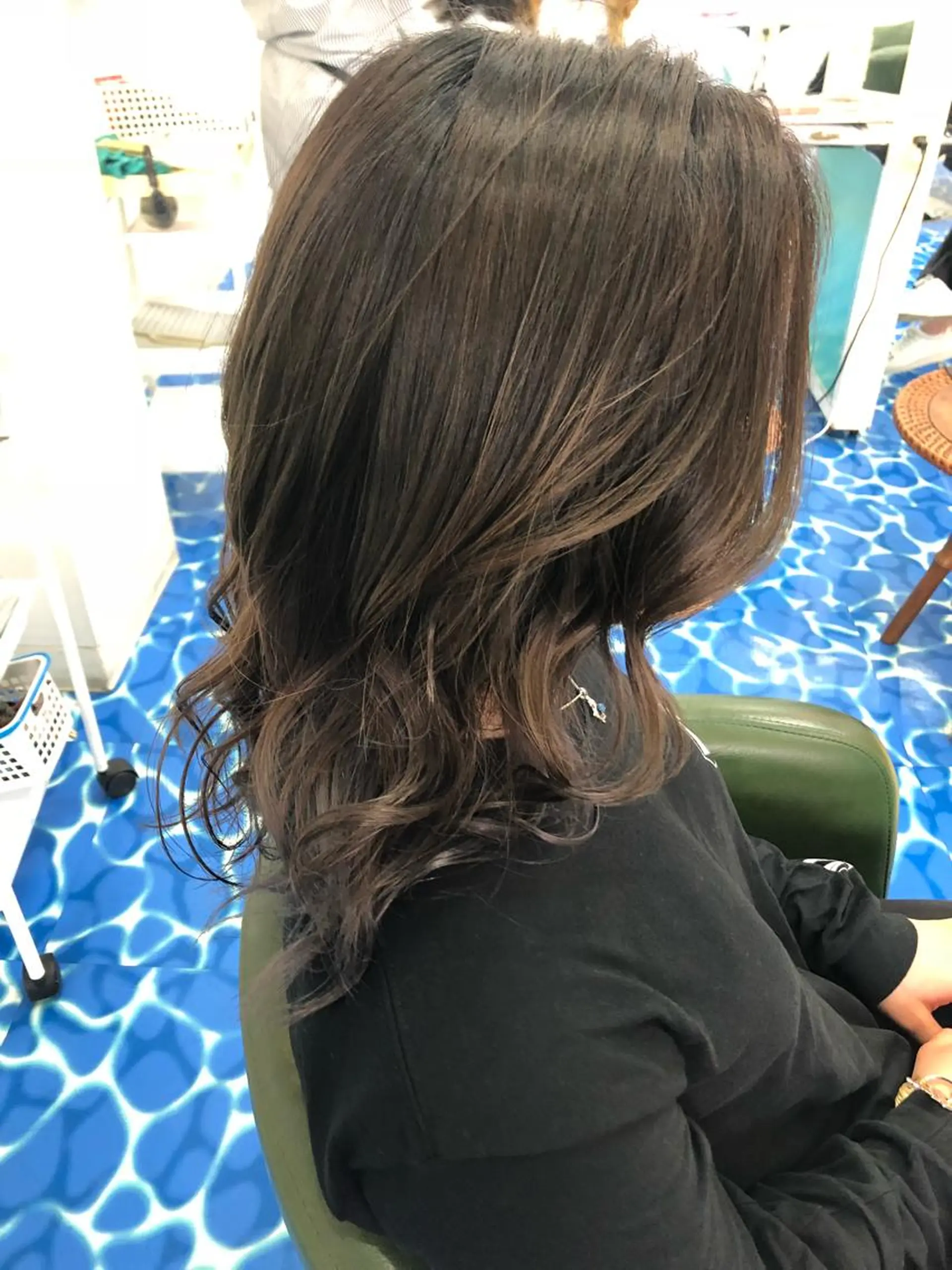 ミディアム CoCooN Hiromiのヘアスタイル