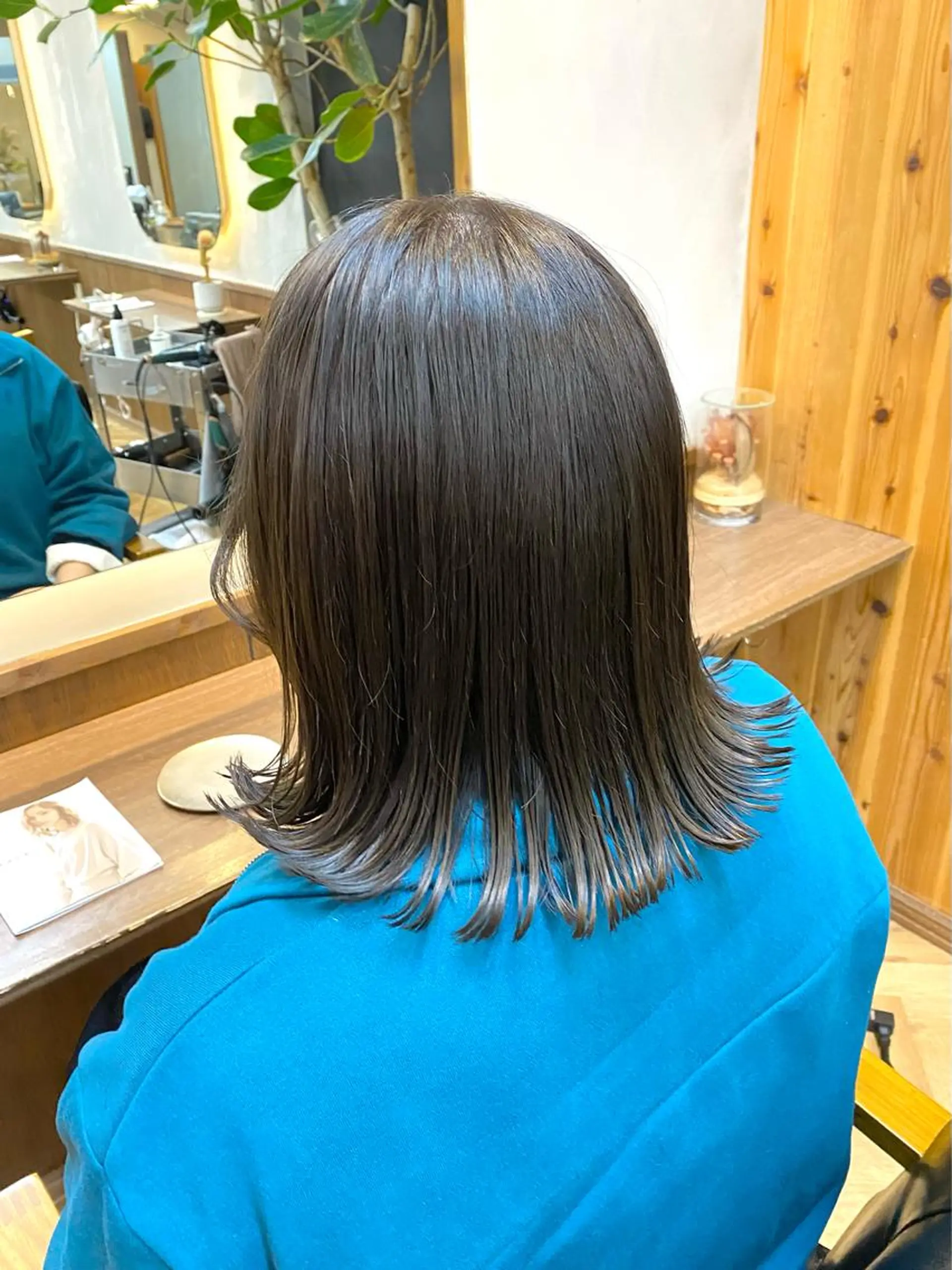 ミディアム カラー パーマ ヘアアレンジ グレージュ ボブ カット ヘアカラー トリートメント ハル🌸柔色/ ブリーチなし/艶髪のヘアスタイル