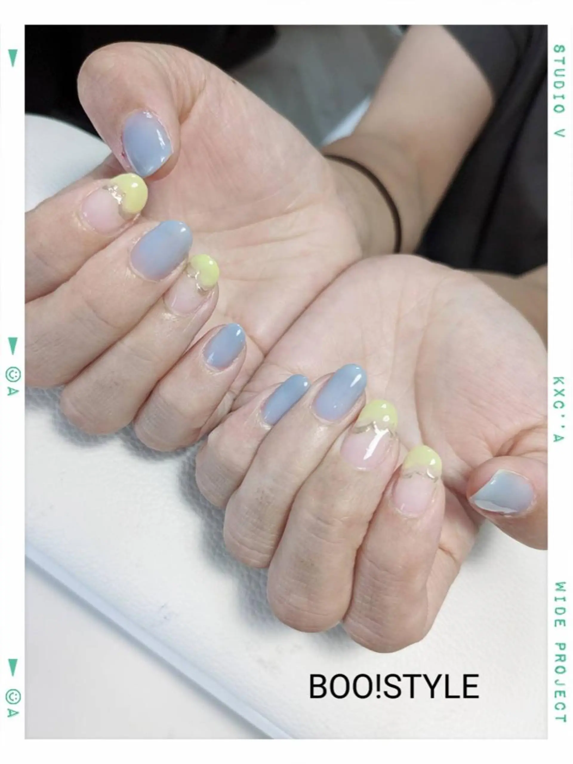 ネイル ブルー 黄色 ハンドネイル BOO!STYLE所属・オイカワ アユミのネイルデザイン