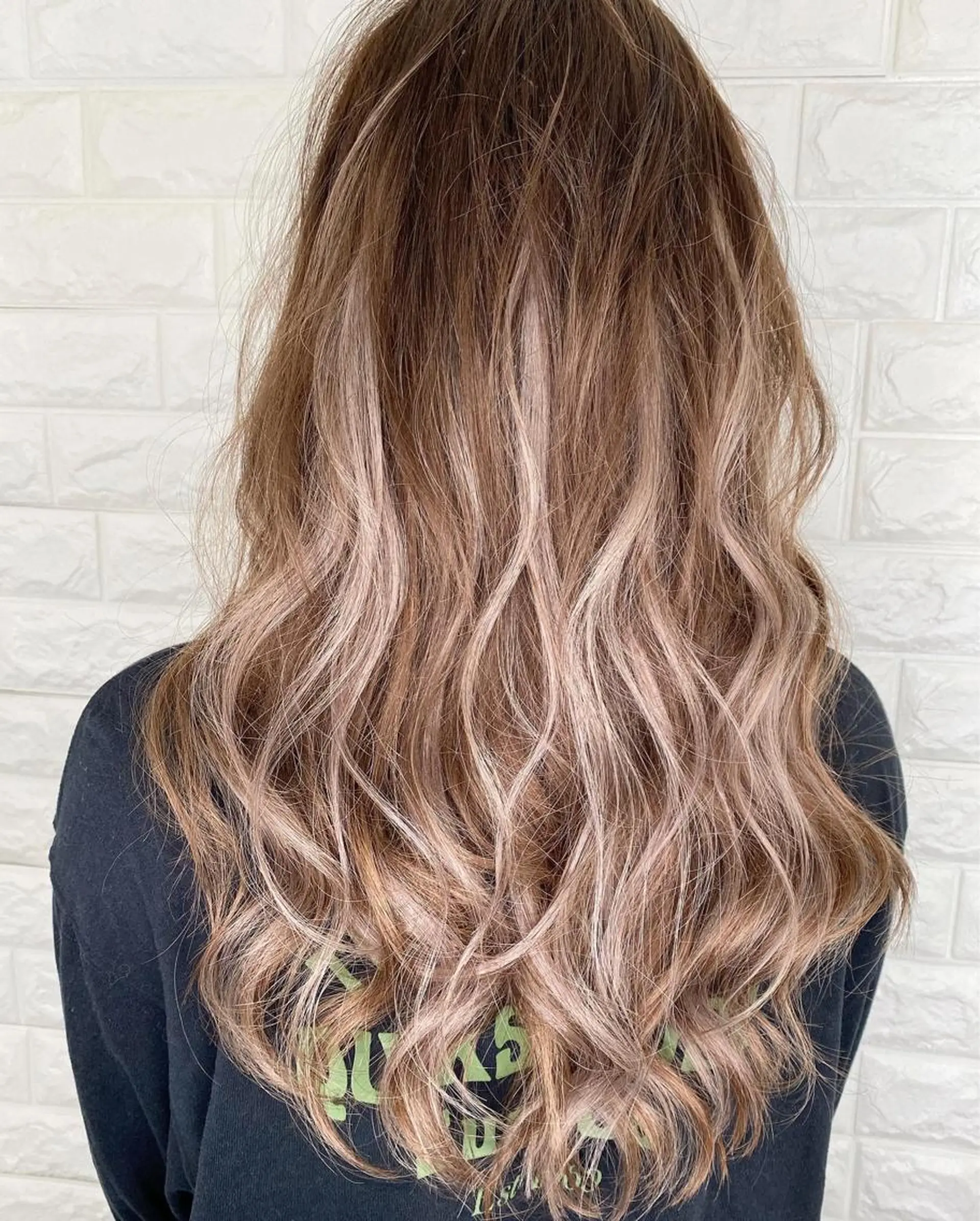 ロング Fi-Ne所属・✨️プルエクステ ディプロマ取得✨️のヘアスタイル