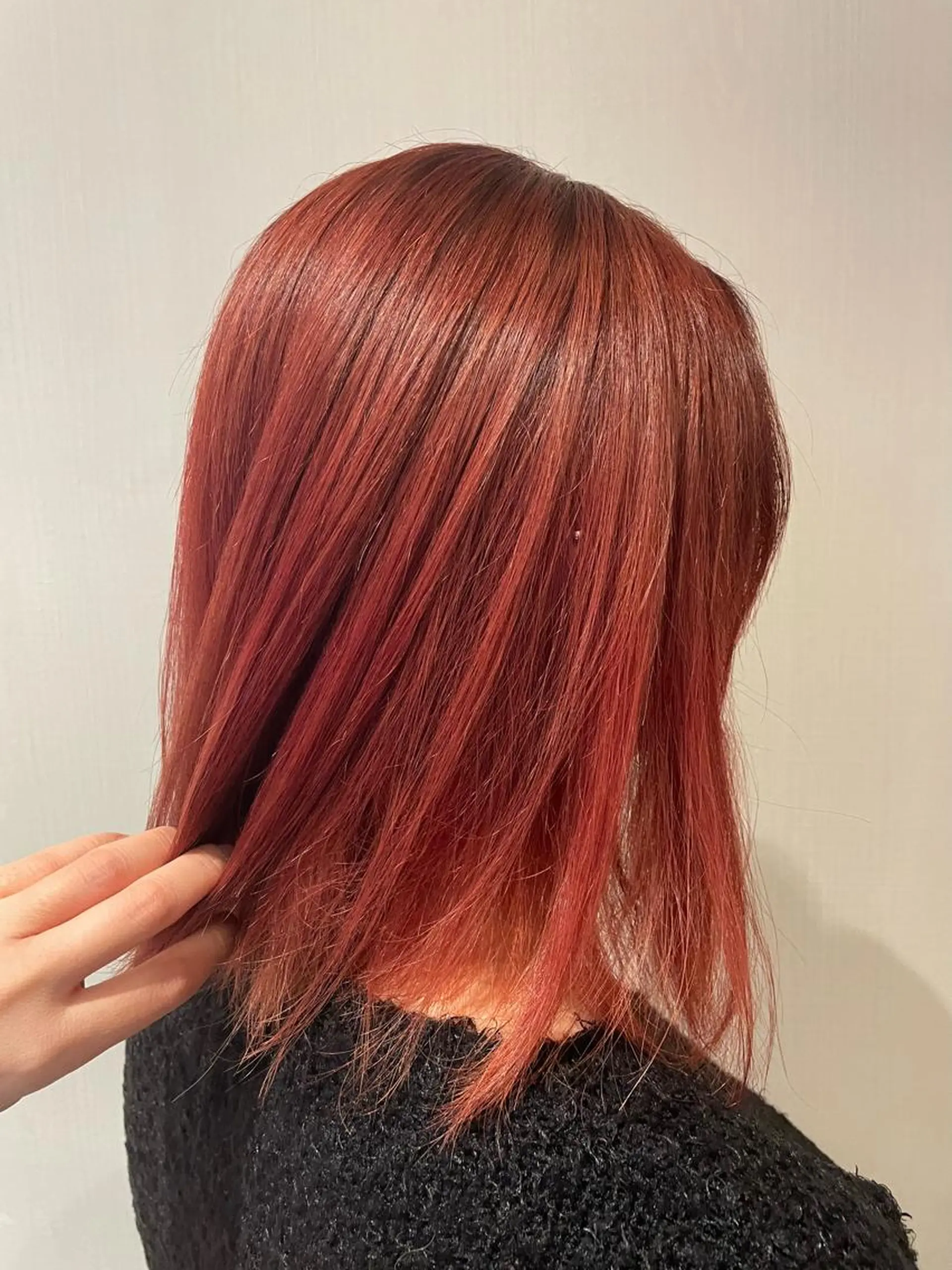 ミディアム カラー ベージュカラー ブリーチ オレンジ レッドカラー ナチュラル🧡可愛い MINAMIのヘアスタイル