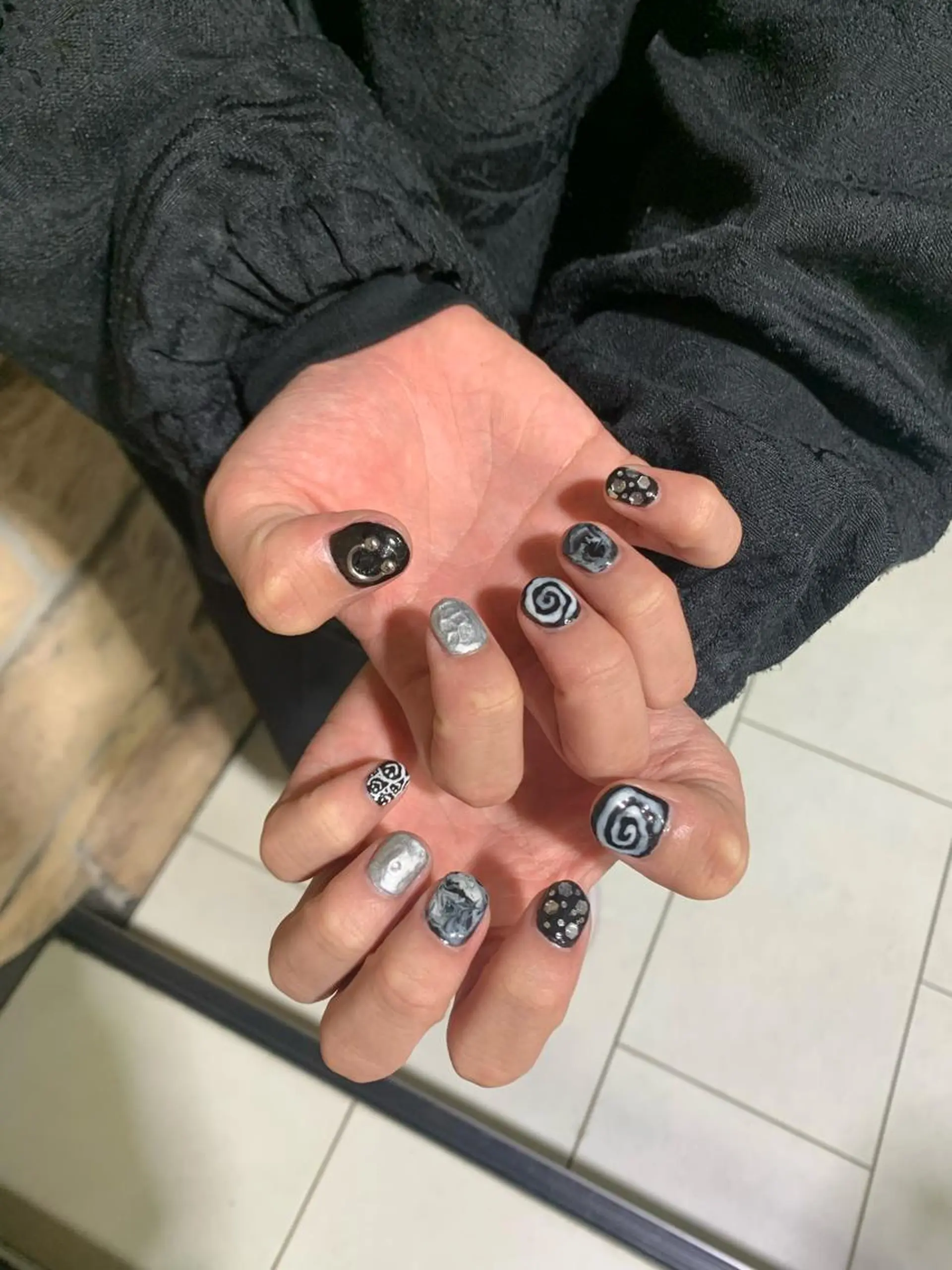 ネイル ジェルネイル 似合わせレイヤーカ ット　ʚɞ riiのヘアスタイル