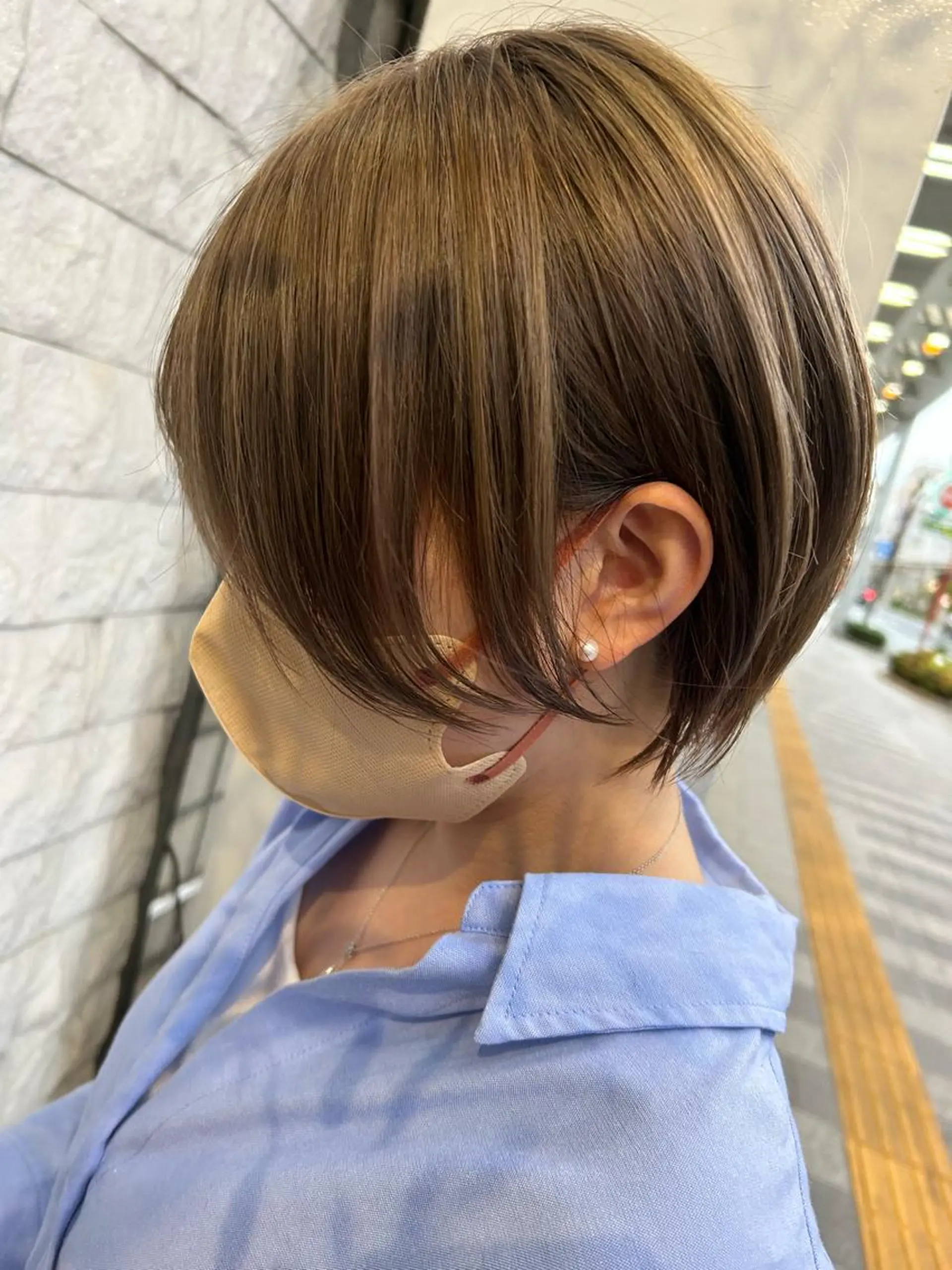 ショート ヘアカラー 長屋 裕大のヘアスタイル